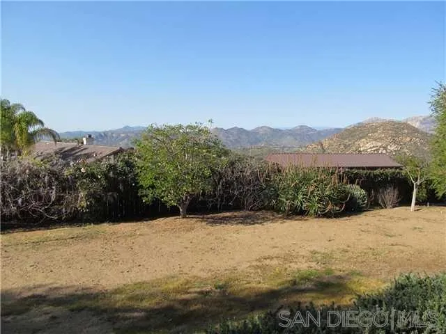 https://cdn.realtyfeed.com/cdn/127/260017859/99f76c63fed604979d42c710e9aaabd5.webp