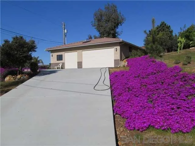 https://cdn.realtyfeed.com/cdn/127/260017859/ff2e2713569e3291dafa732ae9636180.webp