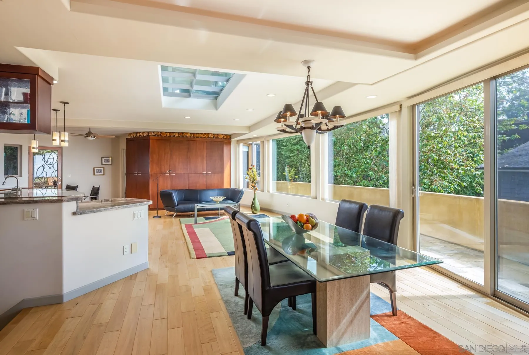 https://cdn.realtyfeed.com/cdn/127/260017861/3ea55b9323b4df9985e3108fec9e8291.webp