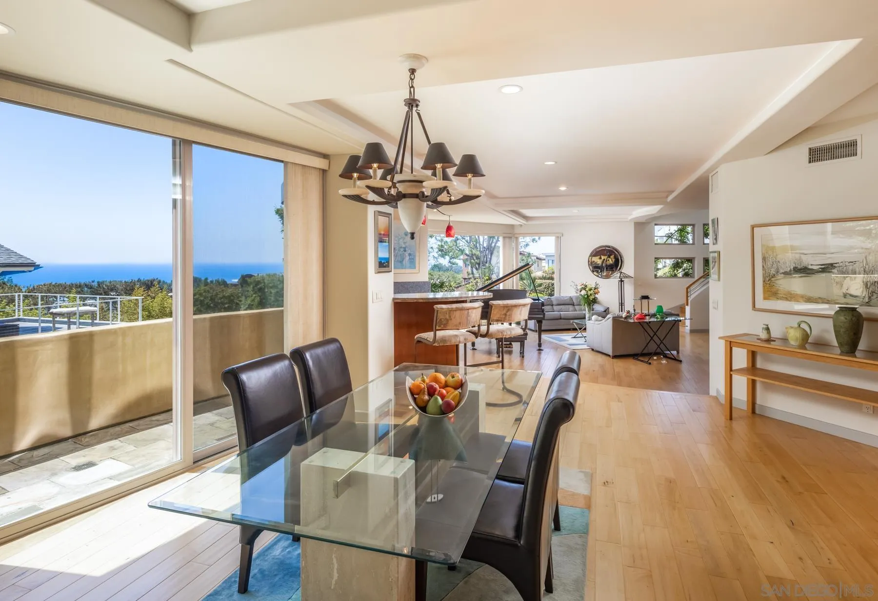 https://cdn.realtyfeed.com/cdn/127/260017861/8dd42717d7d486ee3616a4b18459cfa7.webp