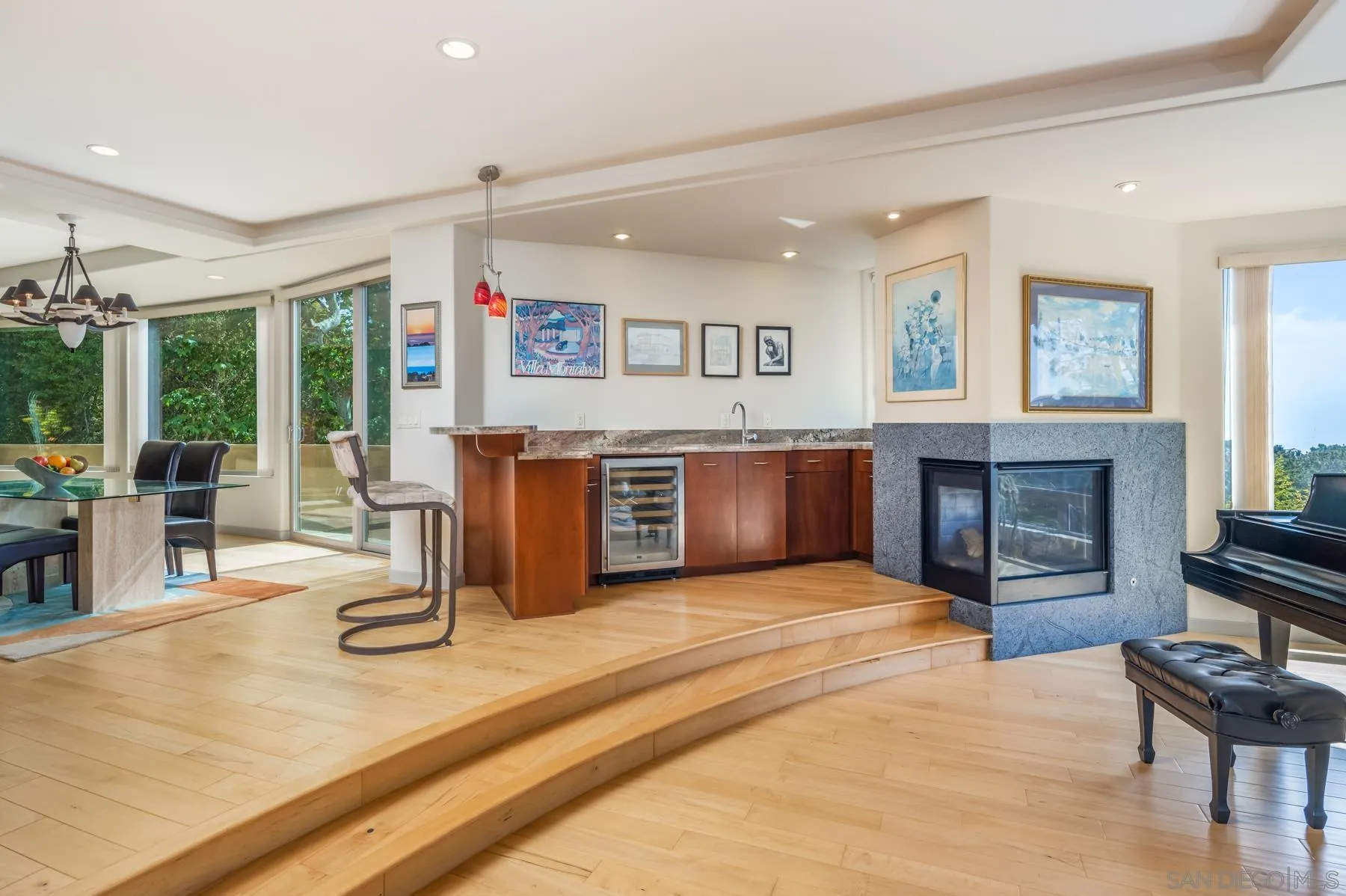 https://cdn.realtyfeed.com/cdn/127/260017861/cc07cbc8578f73bca9654b3c38f4c002.webp