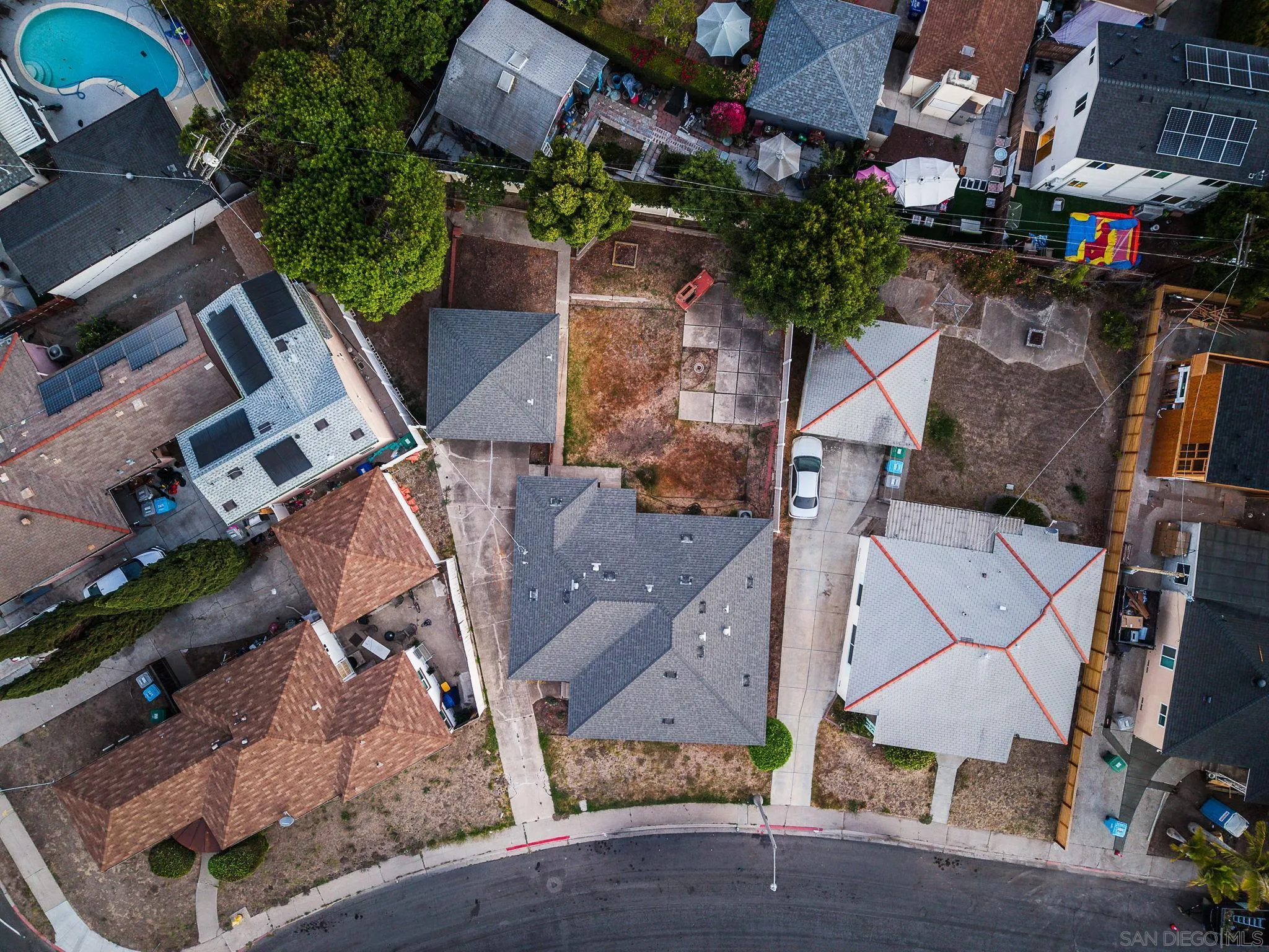 https://cdn.realtyfeed.com/cdn/127/260017863/78f6b62177a00f1a6924c312d94a105f.webp