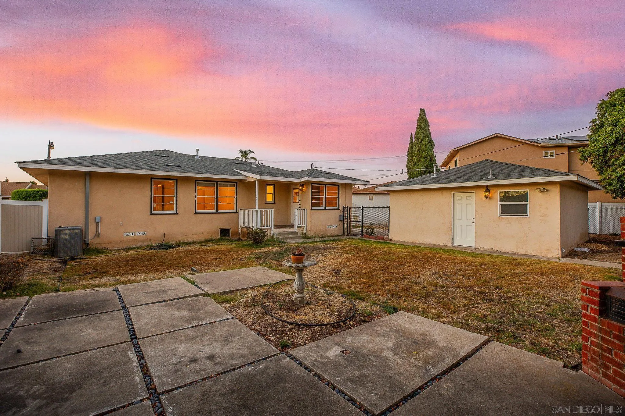 https://cdn.realtyfeed.com/cdn/127/260017863/cc70eb3b162521570b2976e1564b1553.webp