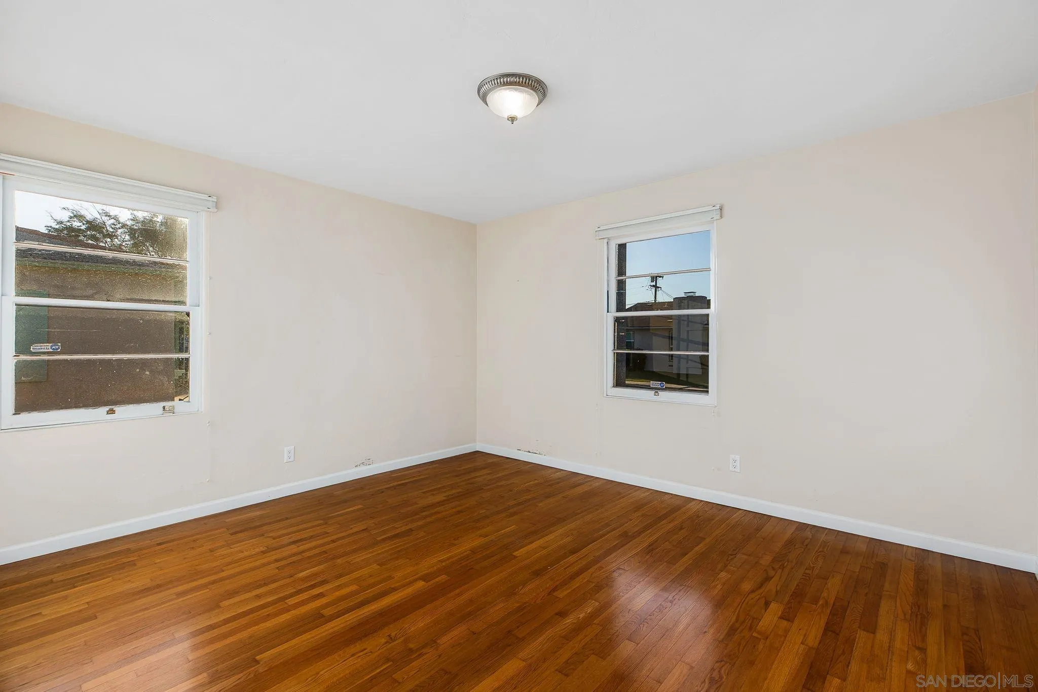 https://cdn.realtyfeed.com/cdn/127/260017863/ff8733ba0c40f9be9de638a11c3e3569.webp