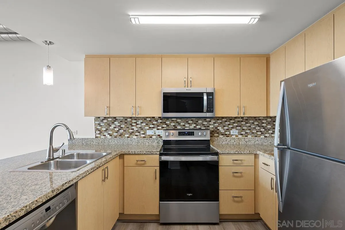Photo #7: 260017866 Listing: Photo #7