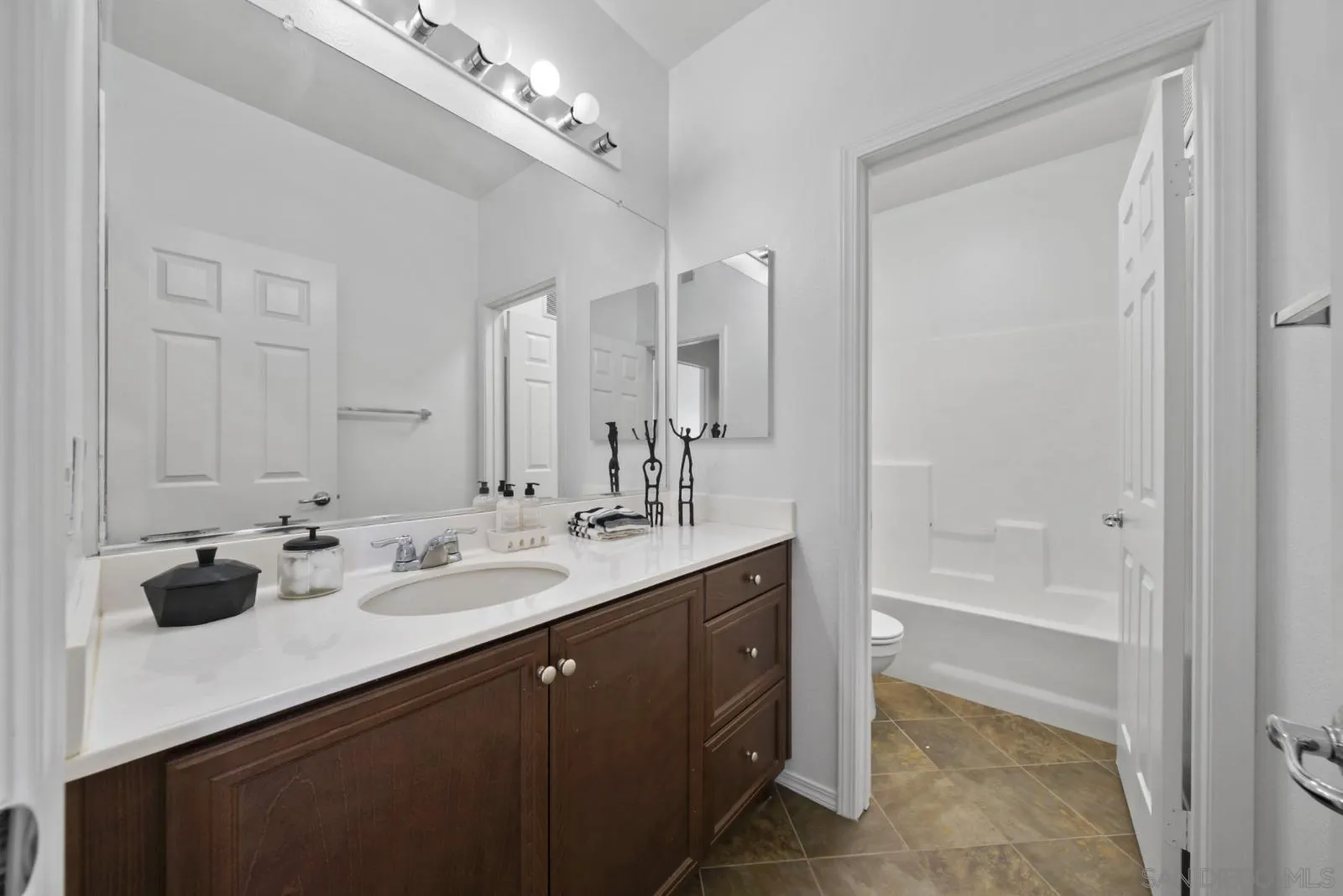 Photo #22: 260017867 Listing: Photo #22