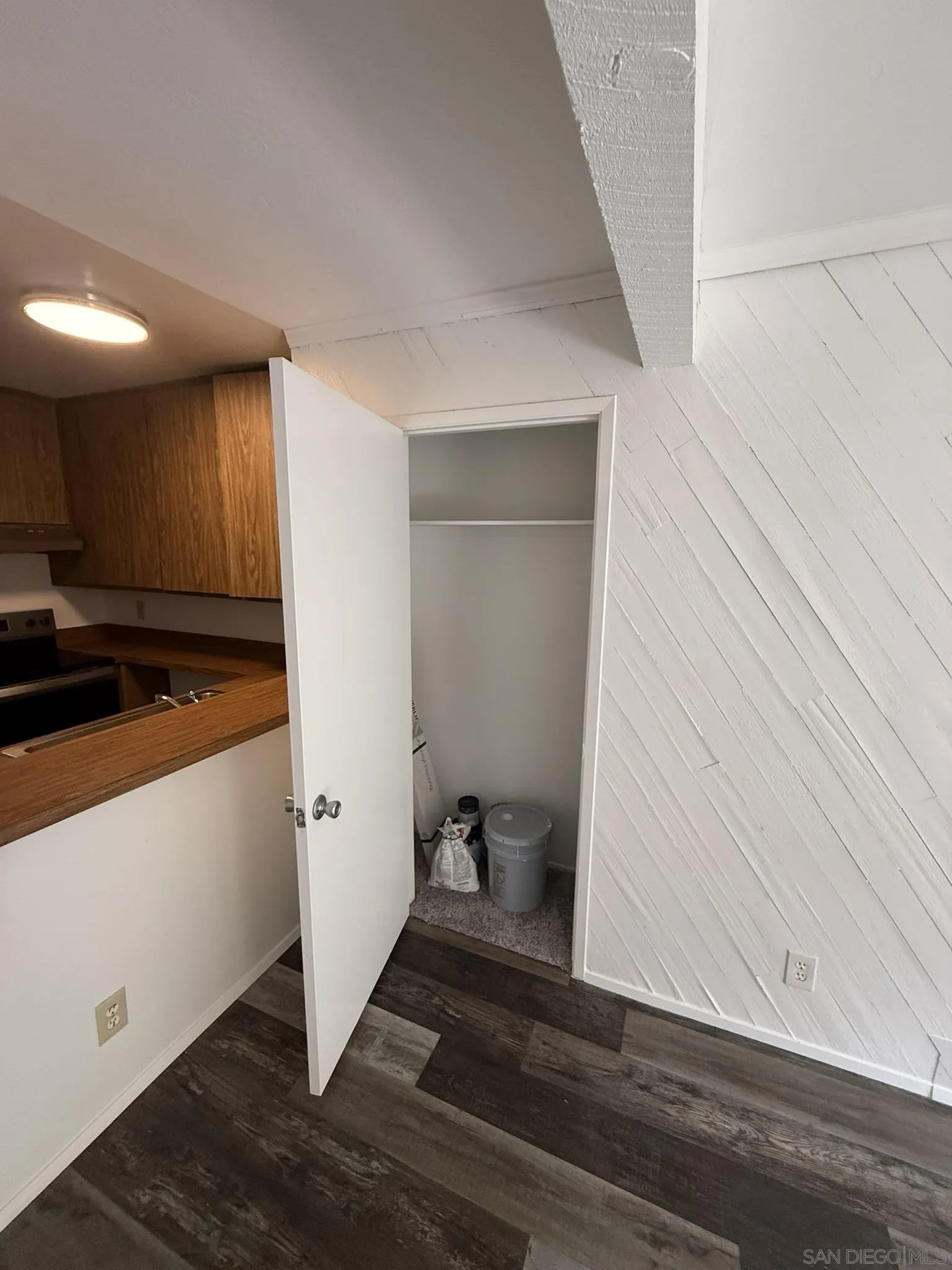 Photo #13: 260017871 Listing: Photo #13