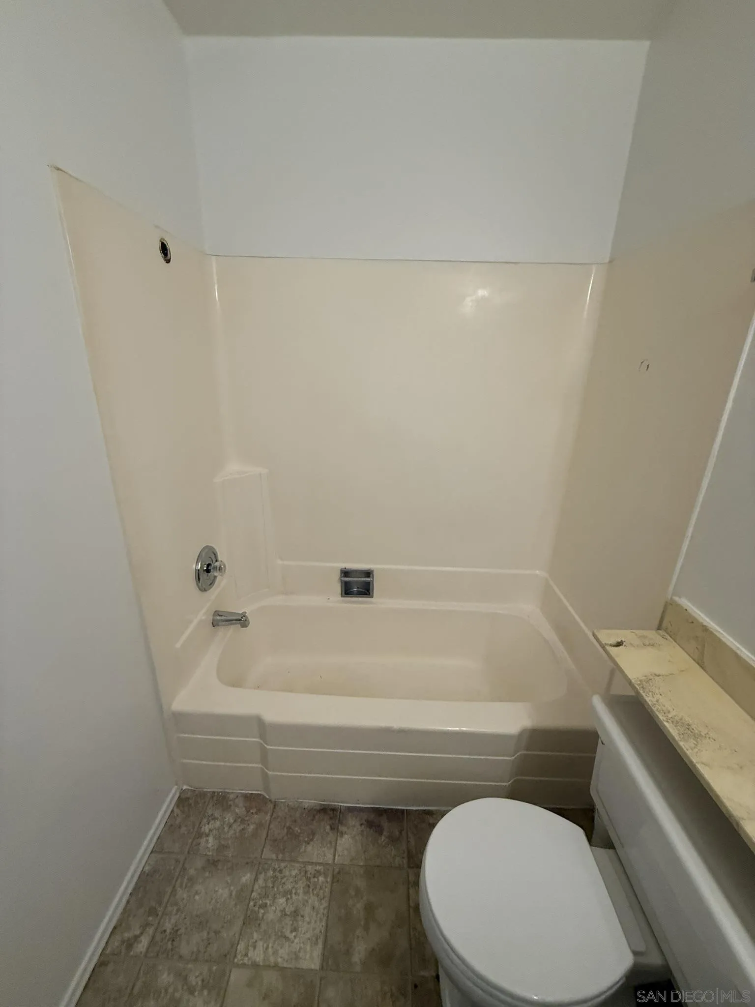 Photo #27: 260017871 Listing: Photo #27