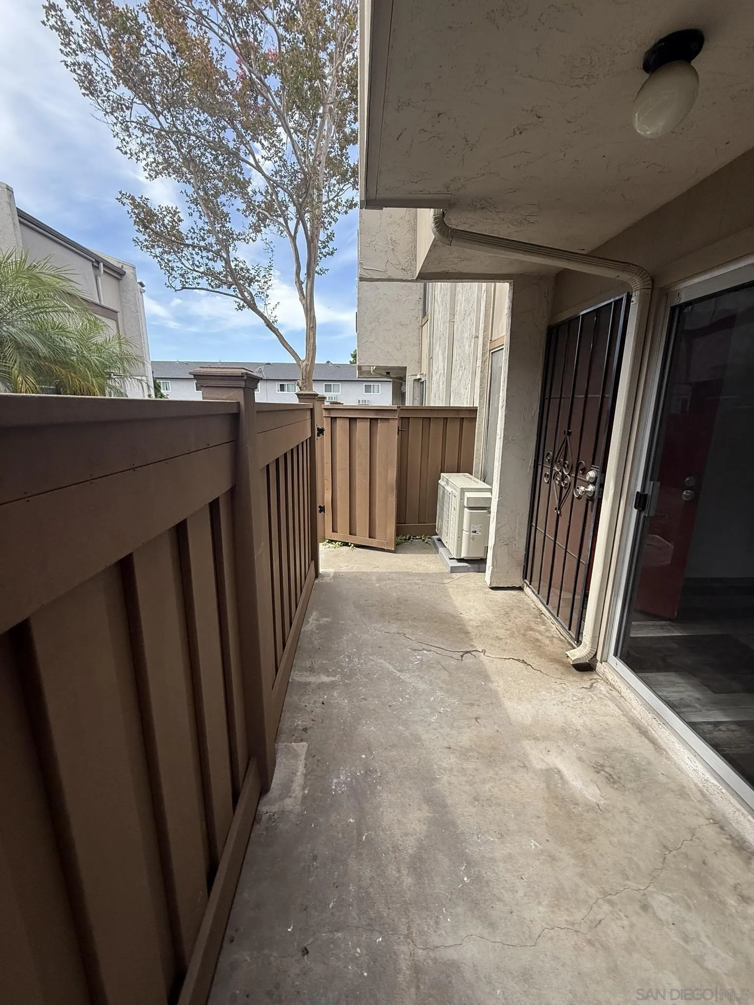 Photo #8: 260017871 Listing: Photo #8