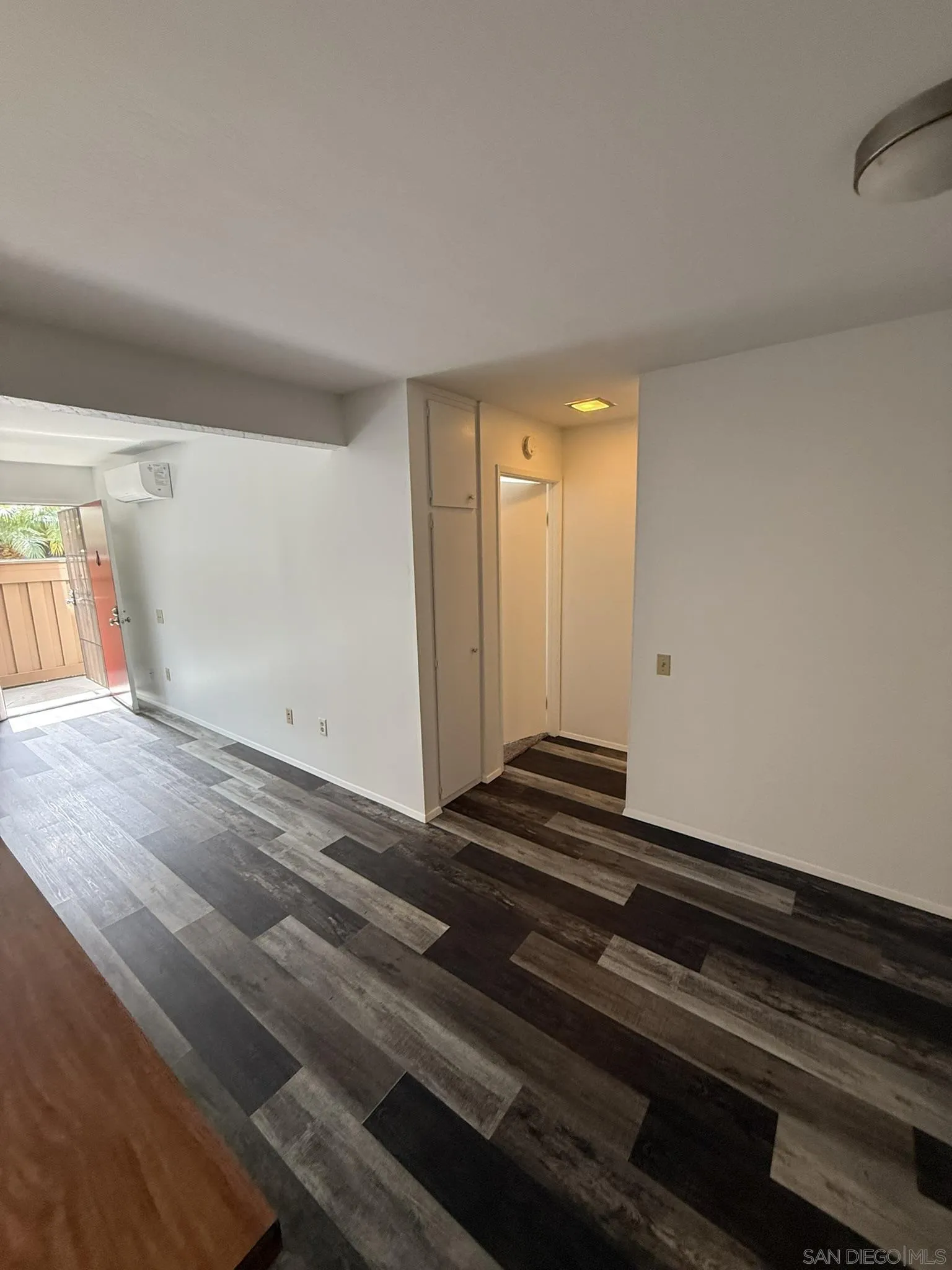 Photo #23: 260017871 Listing: Photo #23