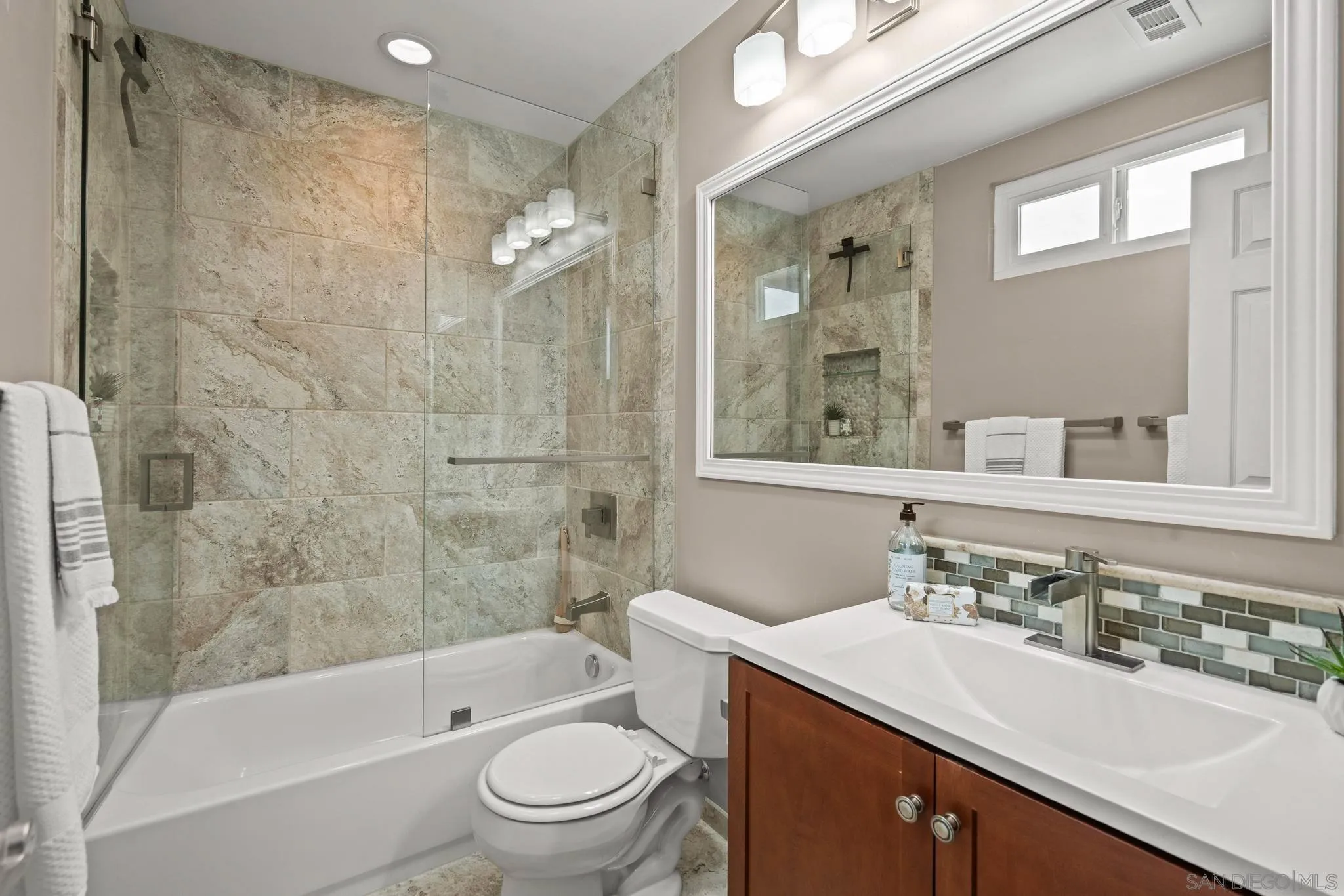 Photo #22: 260017872 Listing: Photo #22