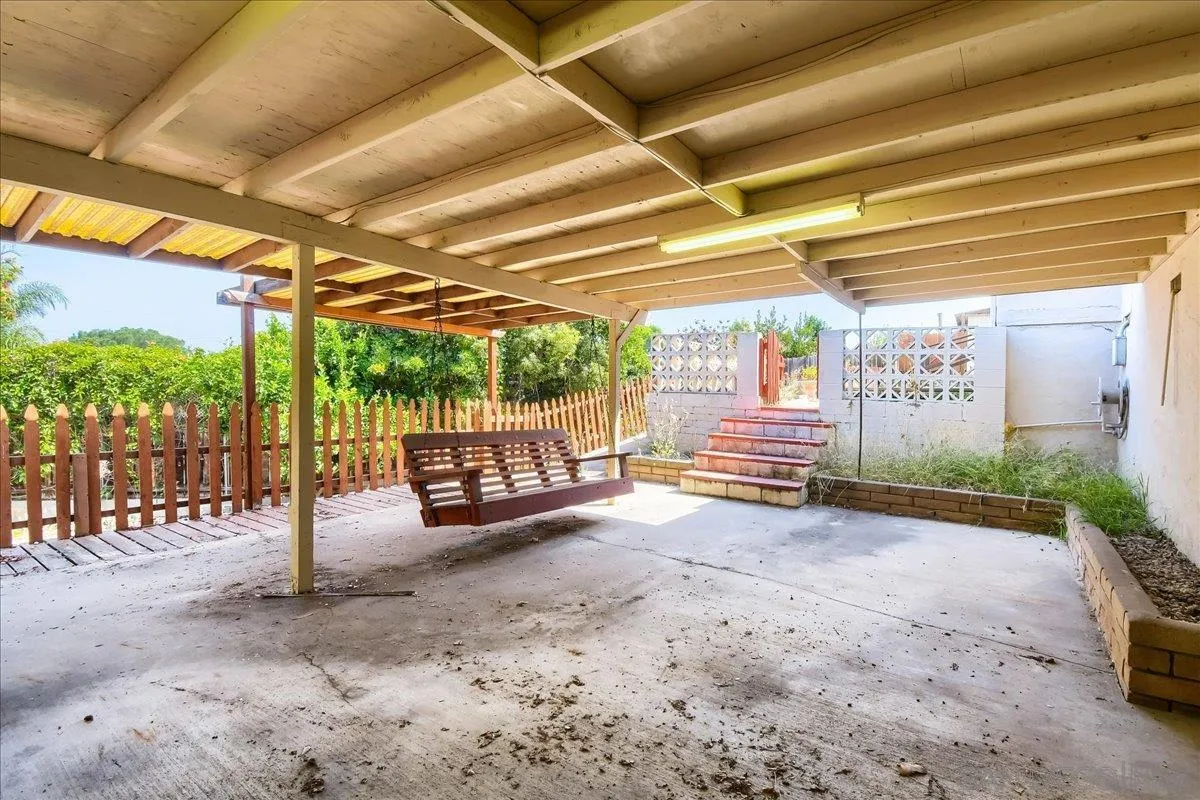 https://cdn.realtyfeed.com/cdn/127/260017873/43d45101b1c2ab934769ac454ec62e03.webp