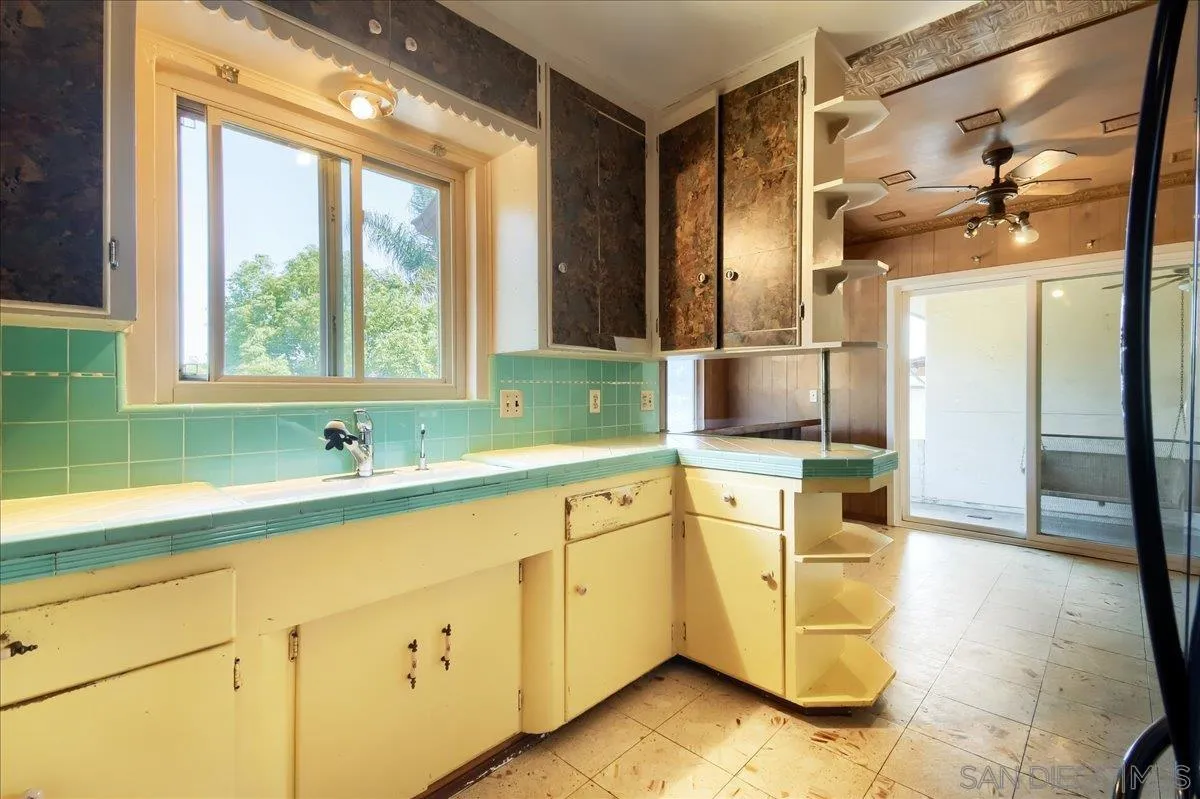 https://cdn.realtyfeed.com/cdn/127/260017873/46673cd606051fd5dc86c7f0b80b6297.webp