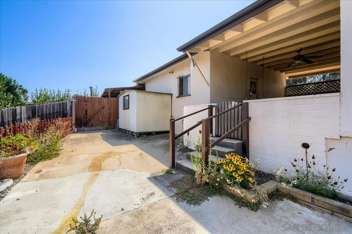 https://cdn.realtyfeed.com/cdn/127/260017873/acf80a1b0baac5c70421032c026beb5f.webp