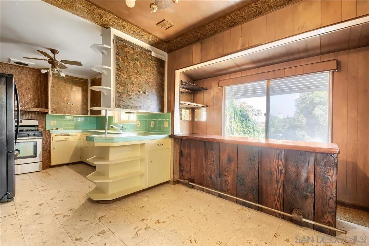 https://cdn.realtyfeed.com/cdn/127/260017873/ad85d84fe0bcb48f9c5094f2efabd926.webp