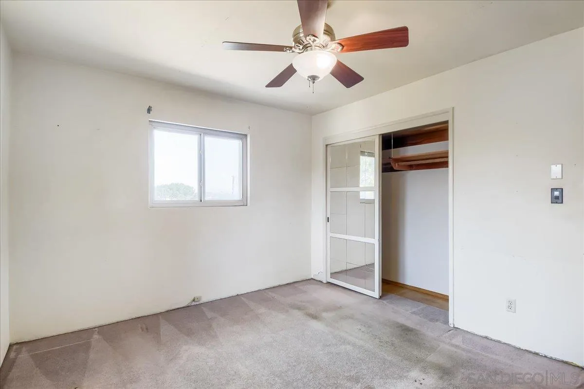 https://cdn.realtyfeed.com/cdn/127/260017873/bd143f9411d71af09c5766d3b29ab076.webp