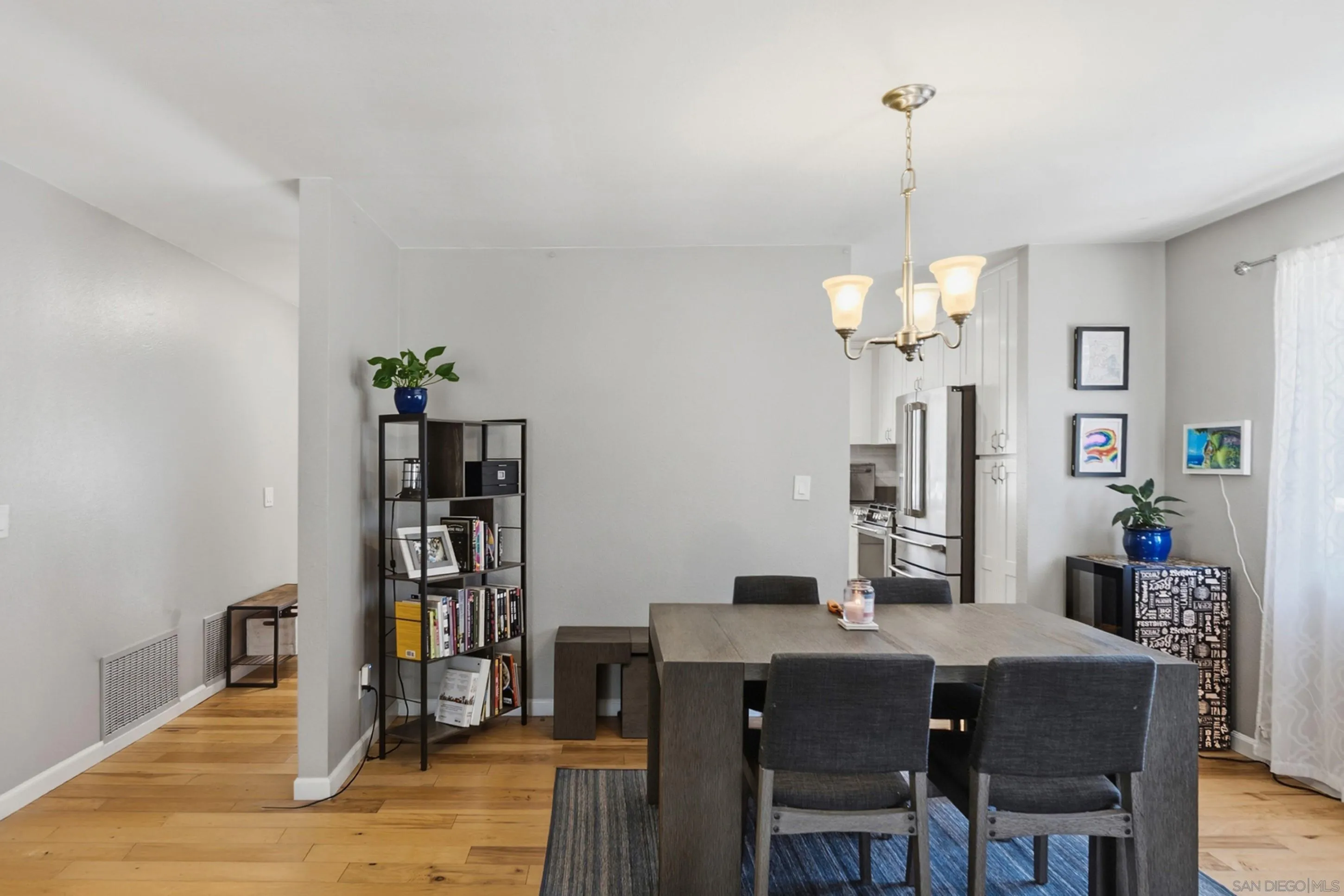 https://cdn.realtyfeed.com/cdn/127/260017874/31758d11af1dee6468f5756acc70fe62.webp