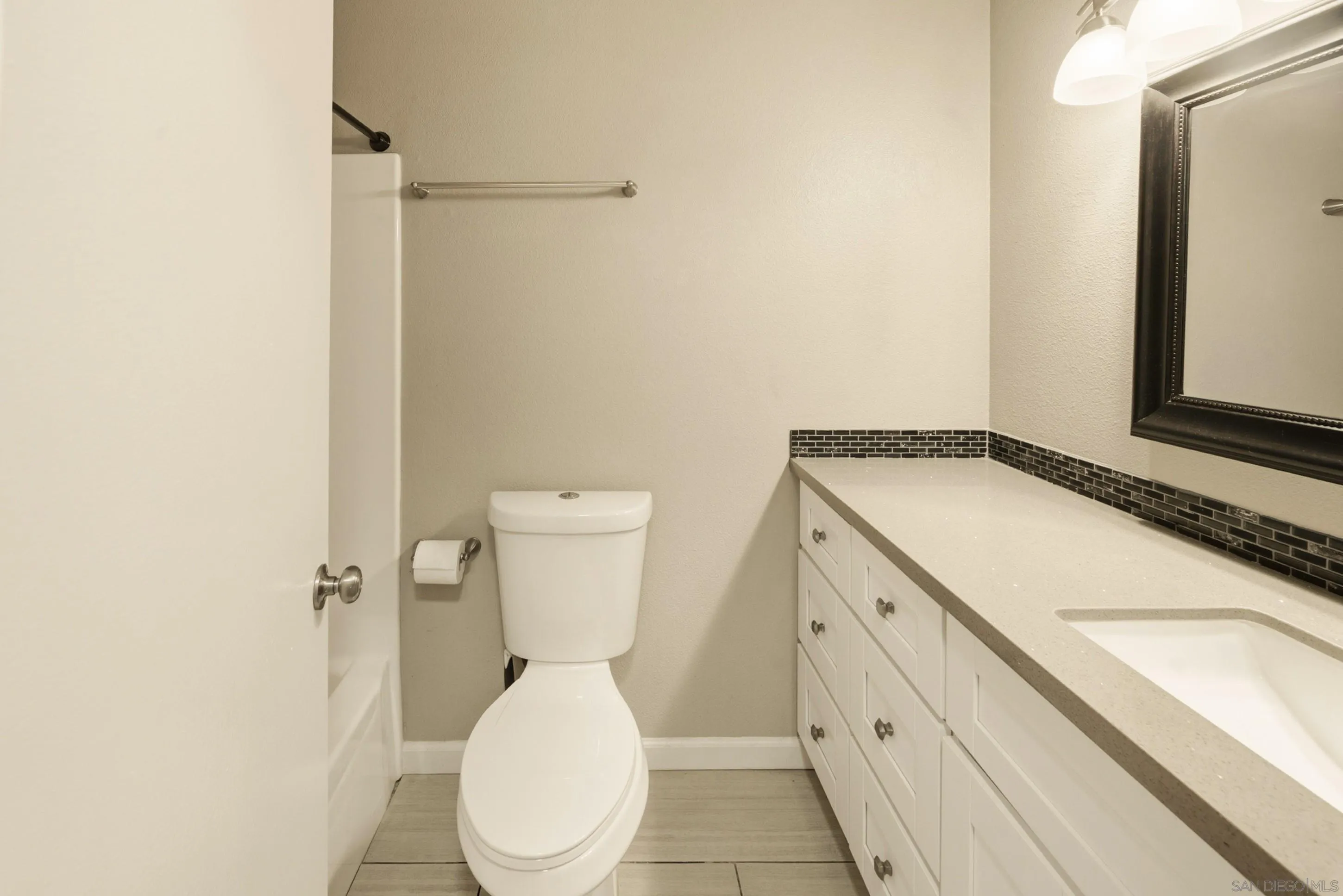 https://cdn.realtyfeed.com/cdn/127/260017874/bdedd7b9d12fc7c9f080095ff2446420.webp