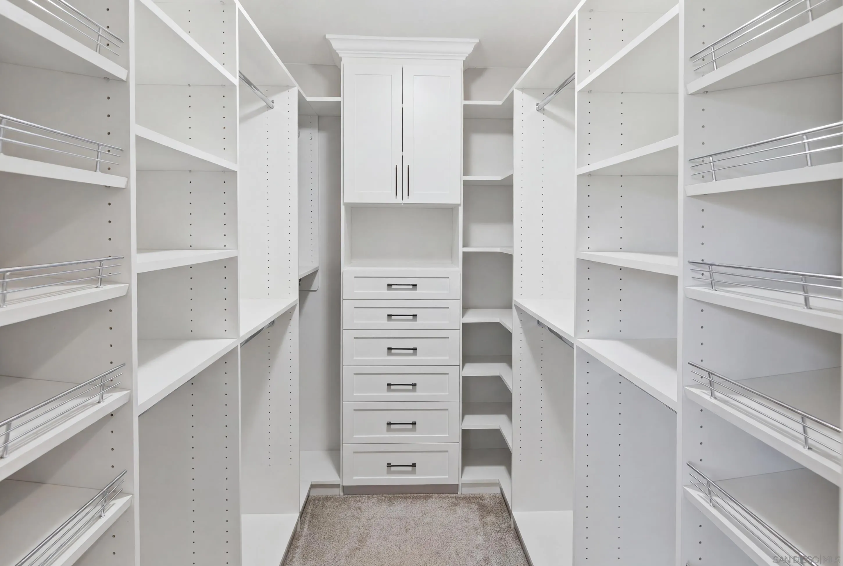 https://cdn.realtyfeed.com/cdn/127/260017874/ce404d11a784f659b08291a12fc677ec.webp