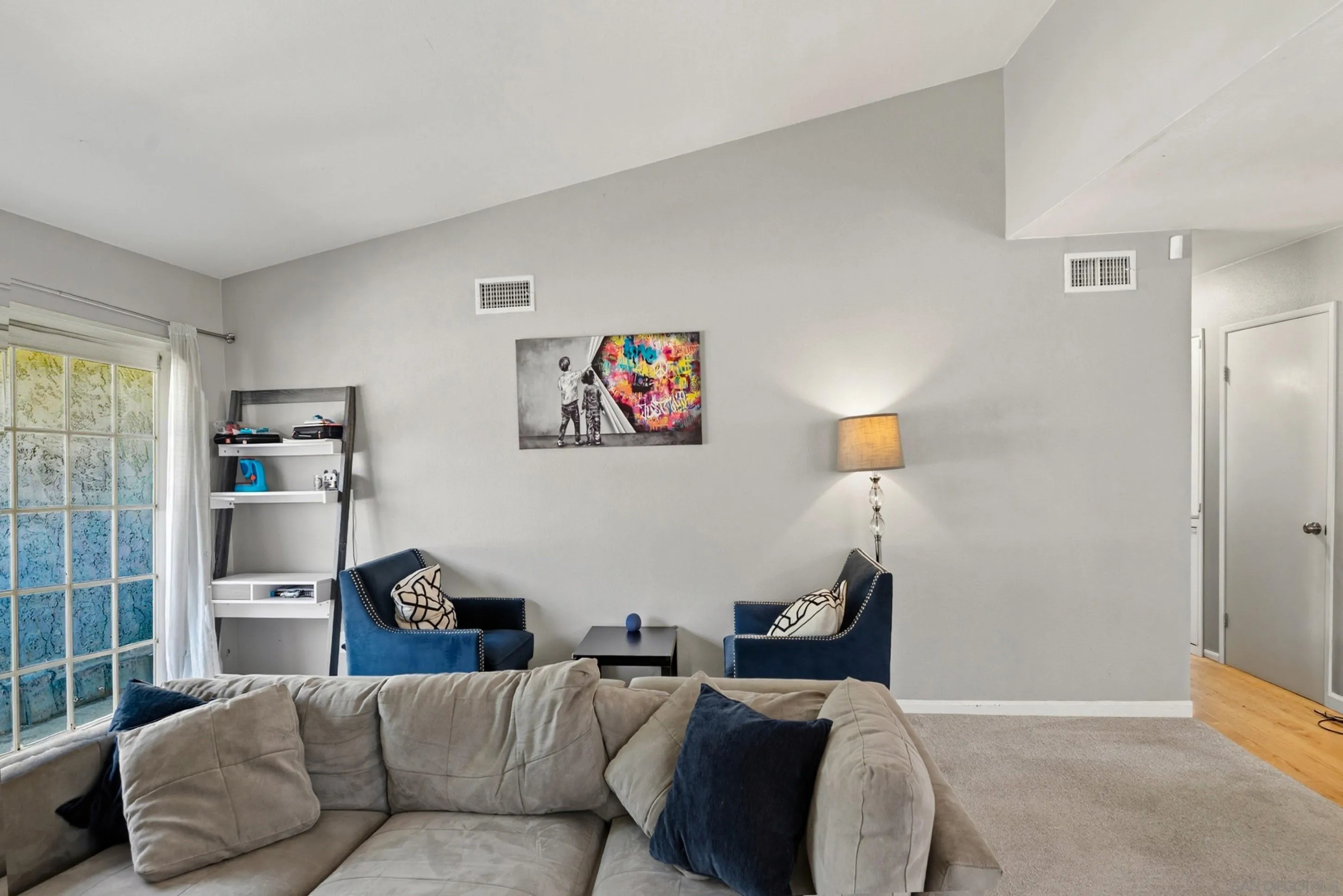 https://cdn.realtyfeed.com/cdn/127/260017874/f4778466760283980e8dd6e7ce0c8206.webp