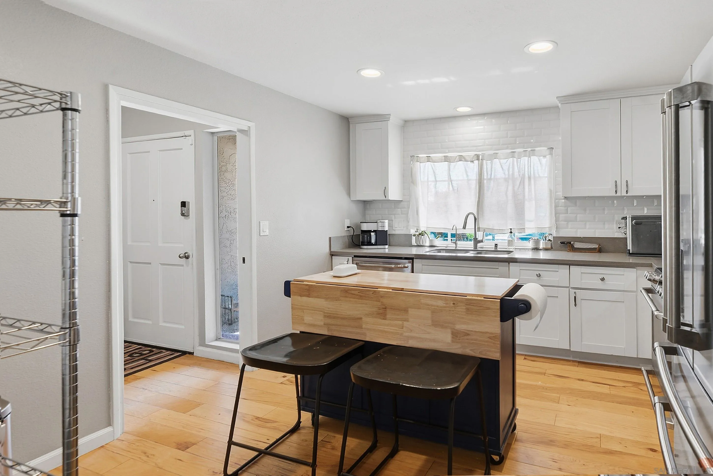 https://cdn.realtyfeed.com/cdn/127/260017874/fa71da3f80c73322faa82da23cf2b316.webp