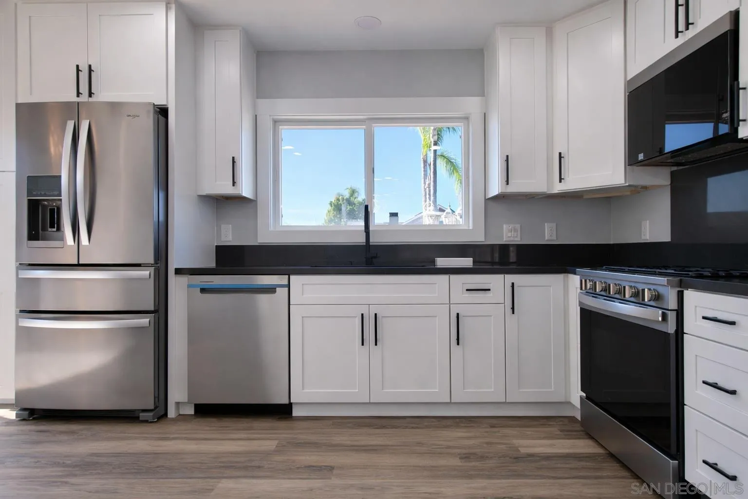 3006 Yonge St, San Diego, CA 92106 - Photo 3 of 20, San Diego, CA