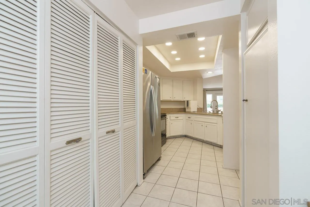 Photo #9: 260017876 Listing: Photo #9