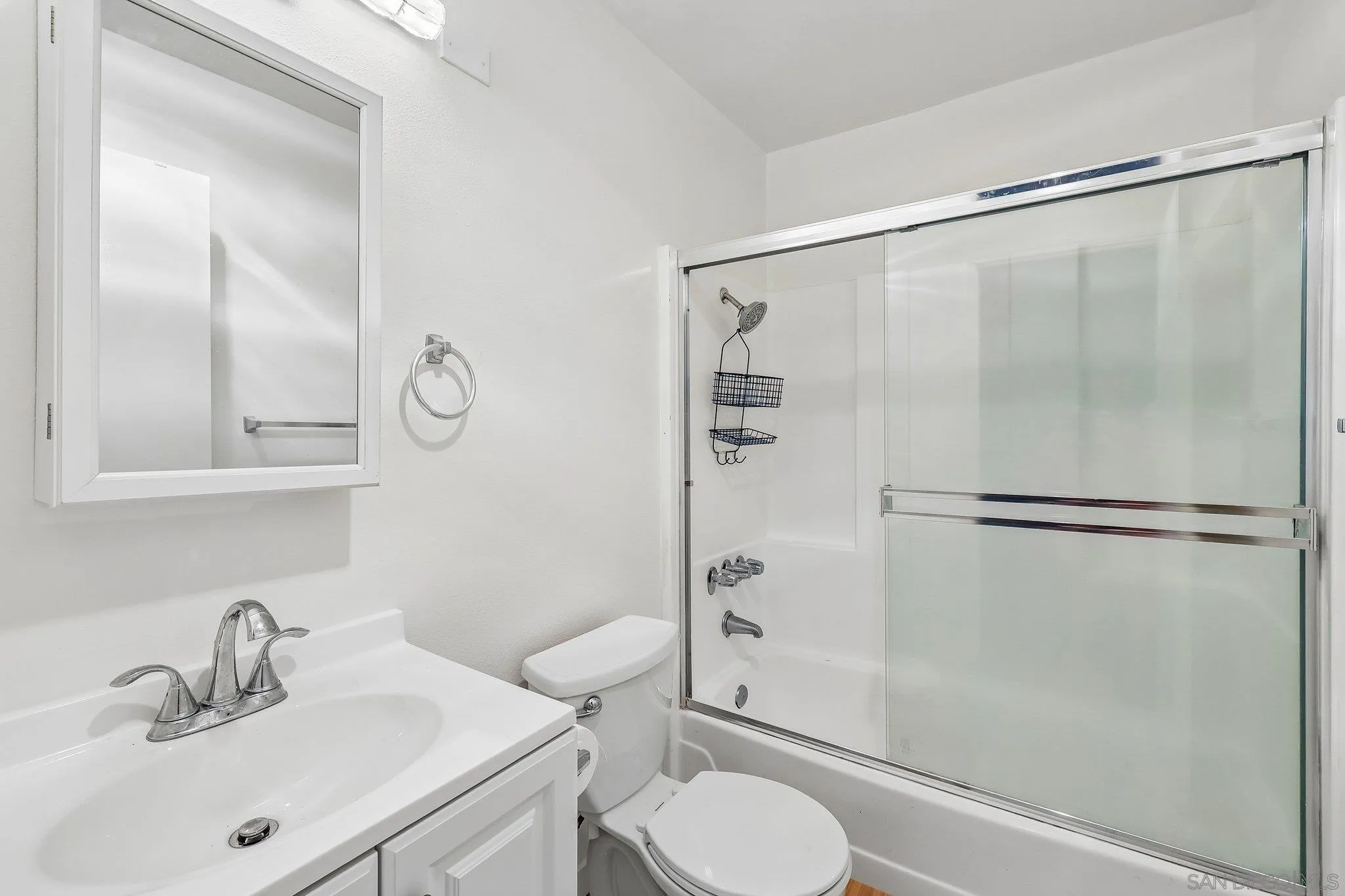 https://cdn.realtyfeed.com/cdn/127/260017877/03f6baa4b425d453632ca857d1f02de6.webp