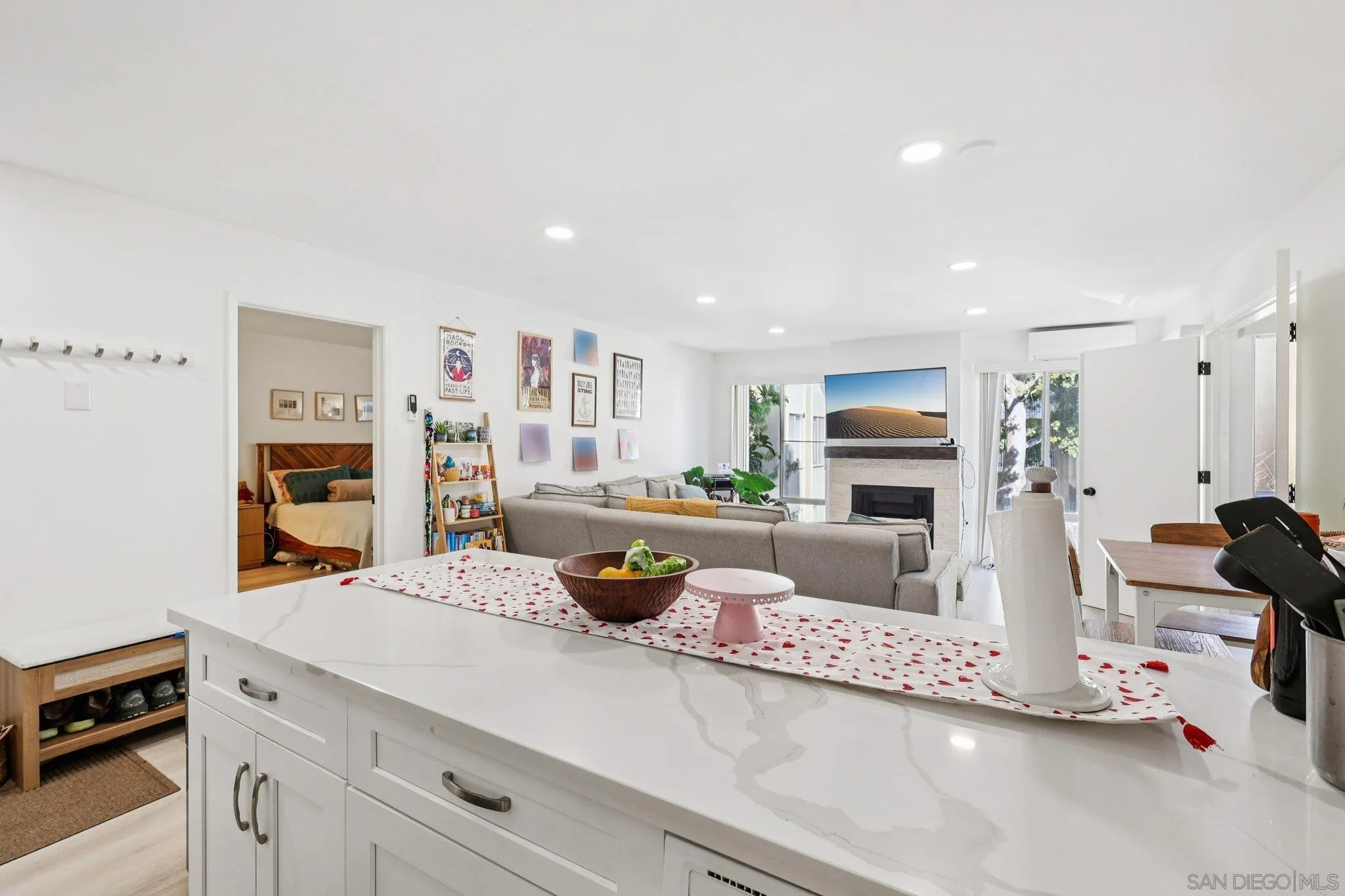 https://cdn.realtyfeed.com/cdn/127/260017877/0dd0867cc1e1fc929153bee33e81ac6a.webp