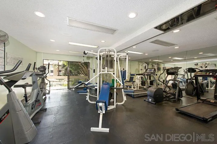 https://cdn.realtyfeed.com/cdn/127/260017877/180ff5ea15b91d3fb607315016ed196a.webp