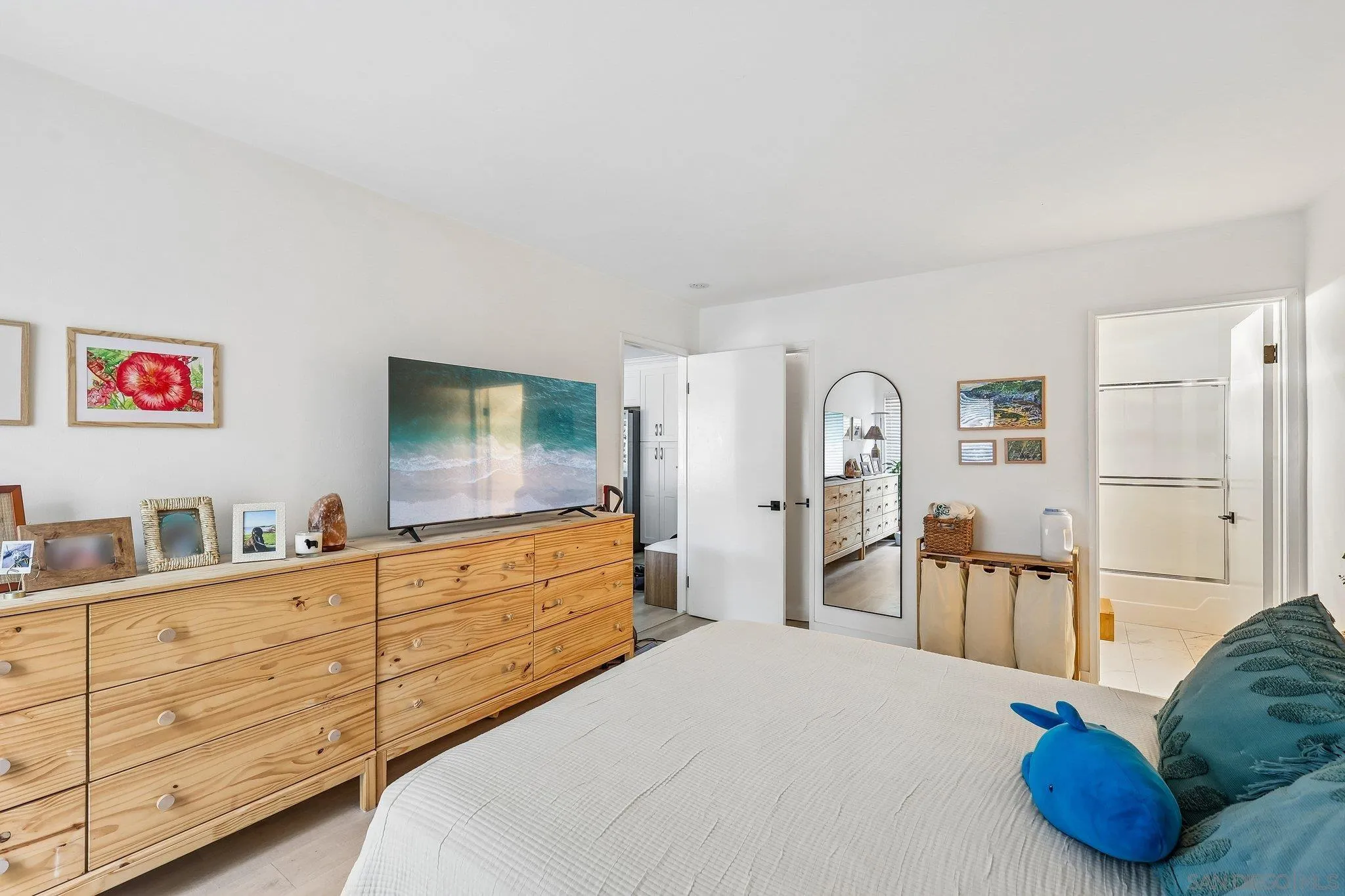https://cdn.realtyfeed.com/cdn/127/260017877/625606265340f72fc76b67c9da3e96fa.webp