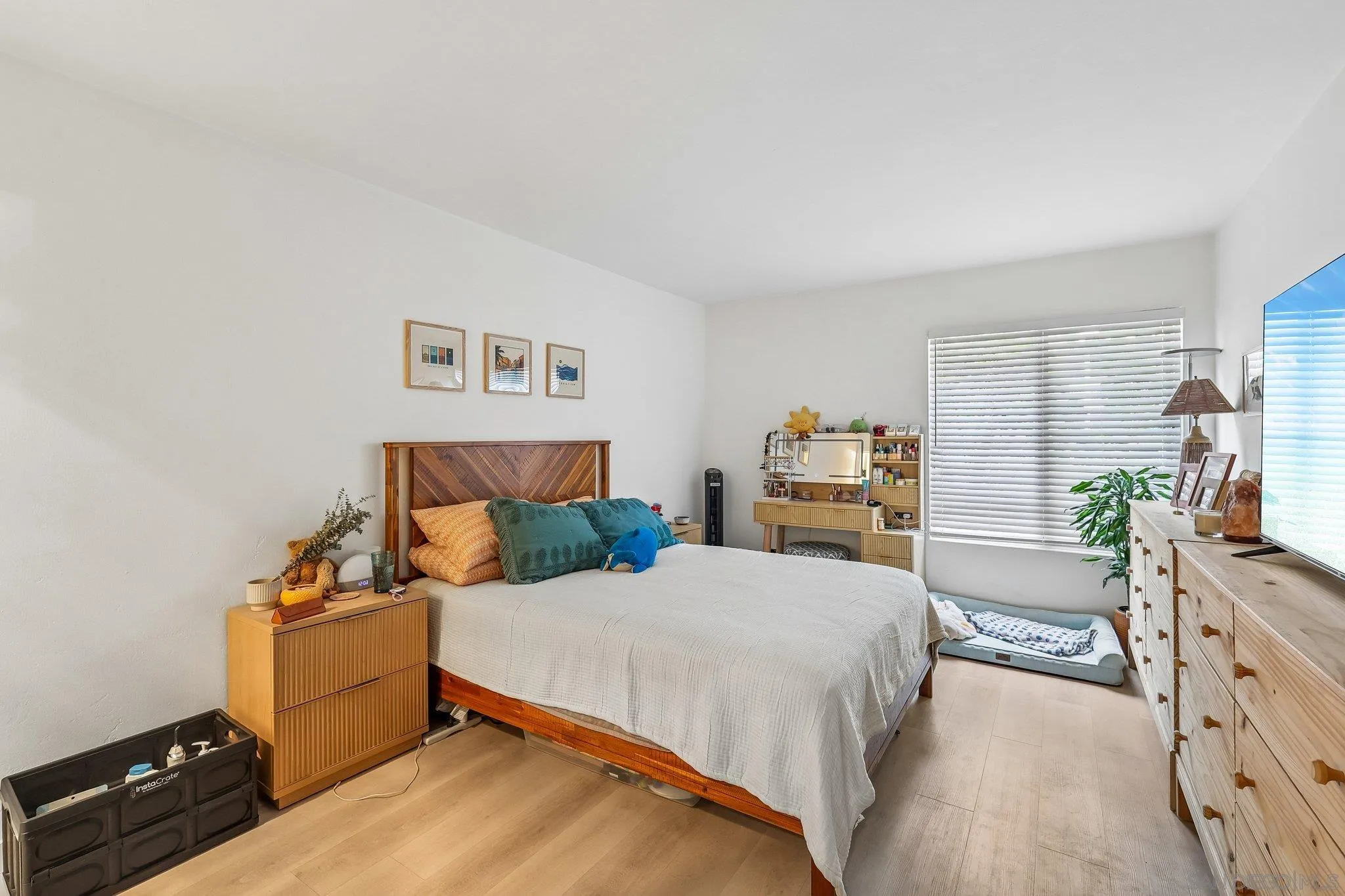 https://cdn.realtyfeed.com/cdn/127/260017877/8cd038fbe61531ea6dc9ce0550c487e5.webp