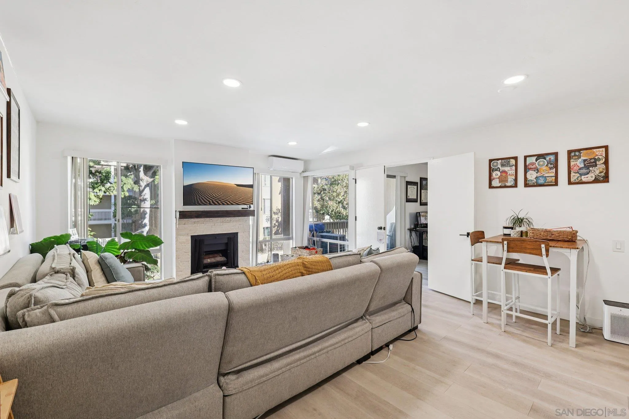 https://cdn.realtyfeed.com/cdn/127/260017877/d3b40b06f3bd43fba3f62f4611605a94.webp