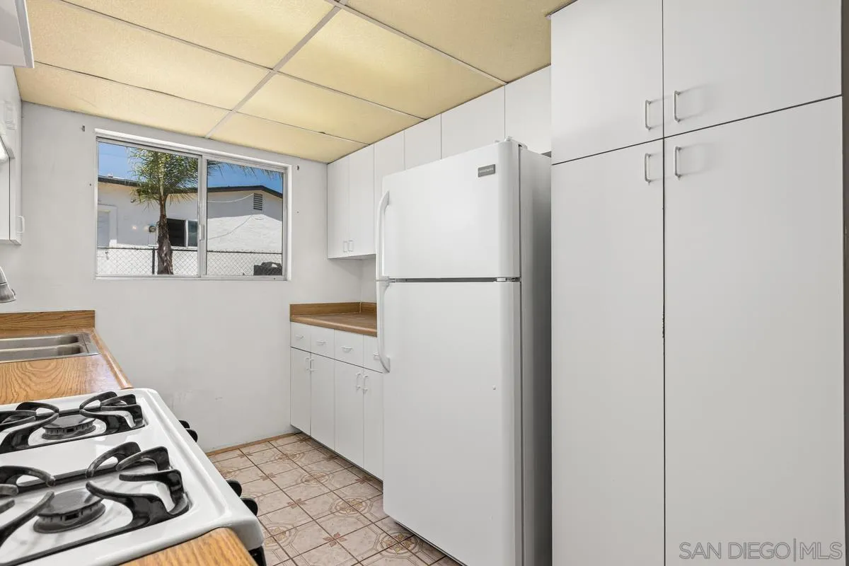 https://cdn.realtyfeed.com/cdn/127/260017884/a3f9724e0aef6aef07b7d12b2f0a20f1.webp