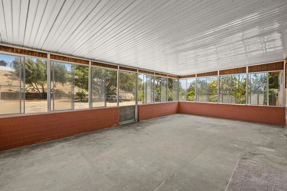 https://cdn.realtyfeed.com/cdn/127/260017884/c86939f9ef00d2b3258f8402f37074e8.webp