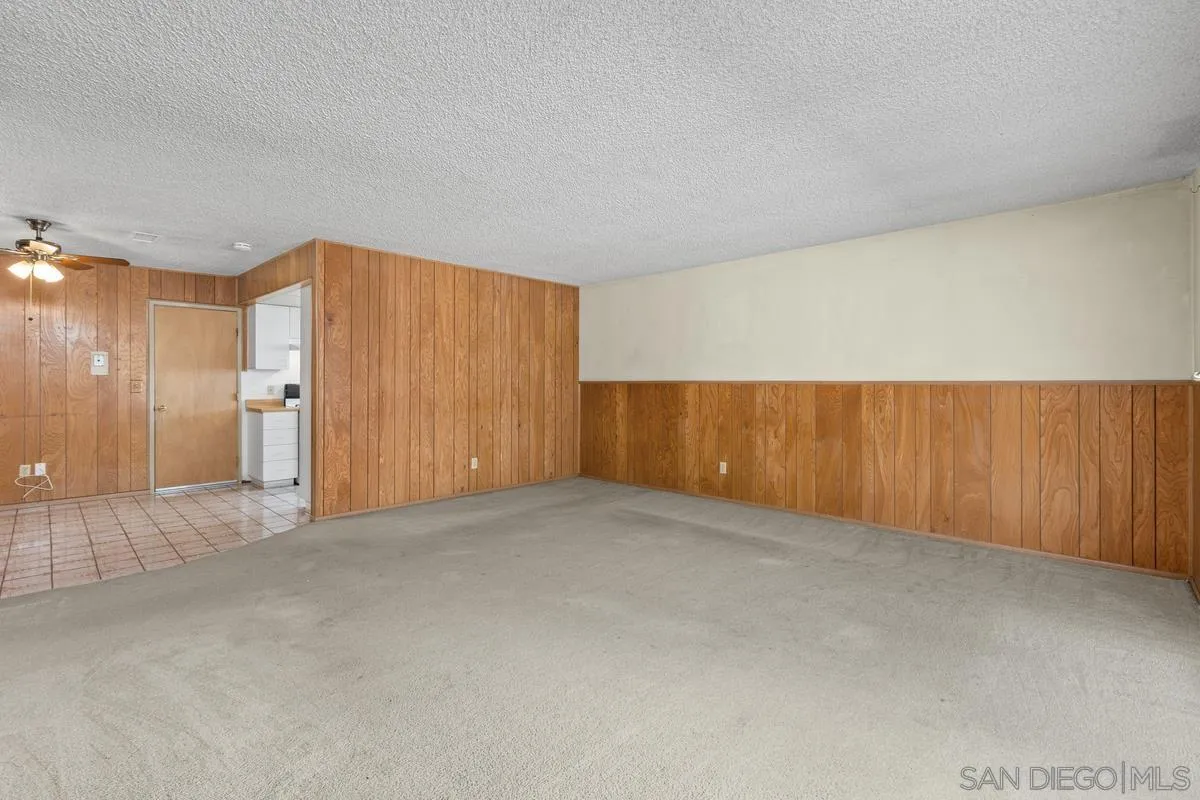 https://cdn.realtyfeed.com/cdn/127/260017884/ddf7493476255b848596ad82625948a6.webp