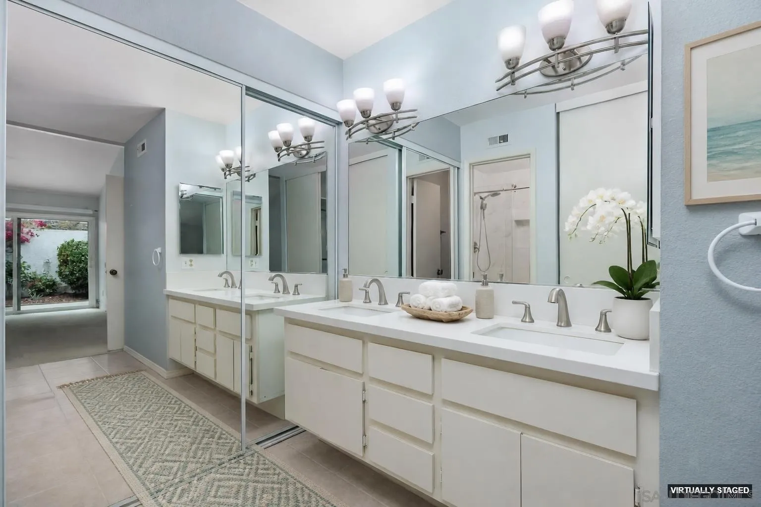 https://cdn.realtyfeed.com/cdn/127/260017886/4b8be3278c8fdf6cd4531c0b3cecf241.webp