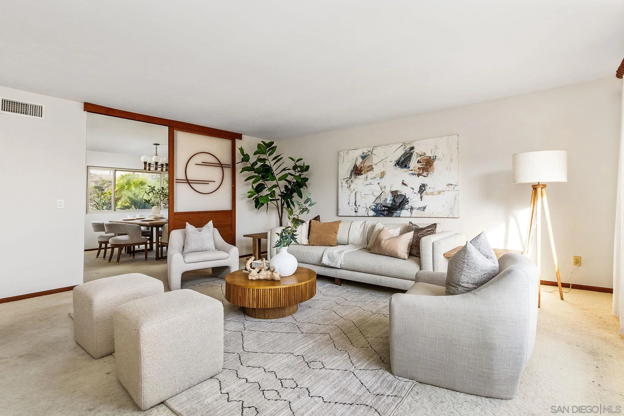 https://cdn.realtyfeed.com/cdn/127/260017891/75ccd7e6ae8d5786d0309bc56041c373.webp