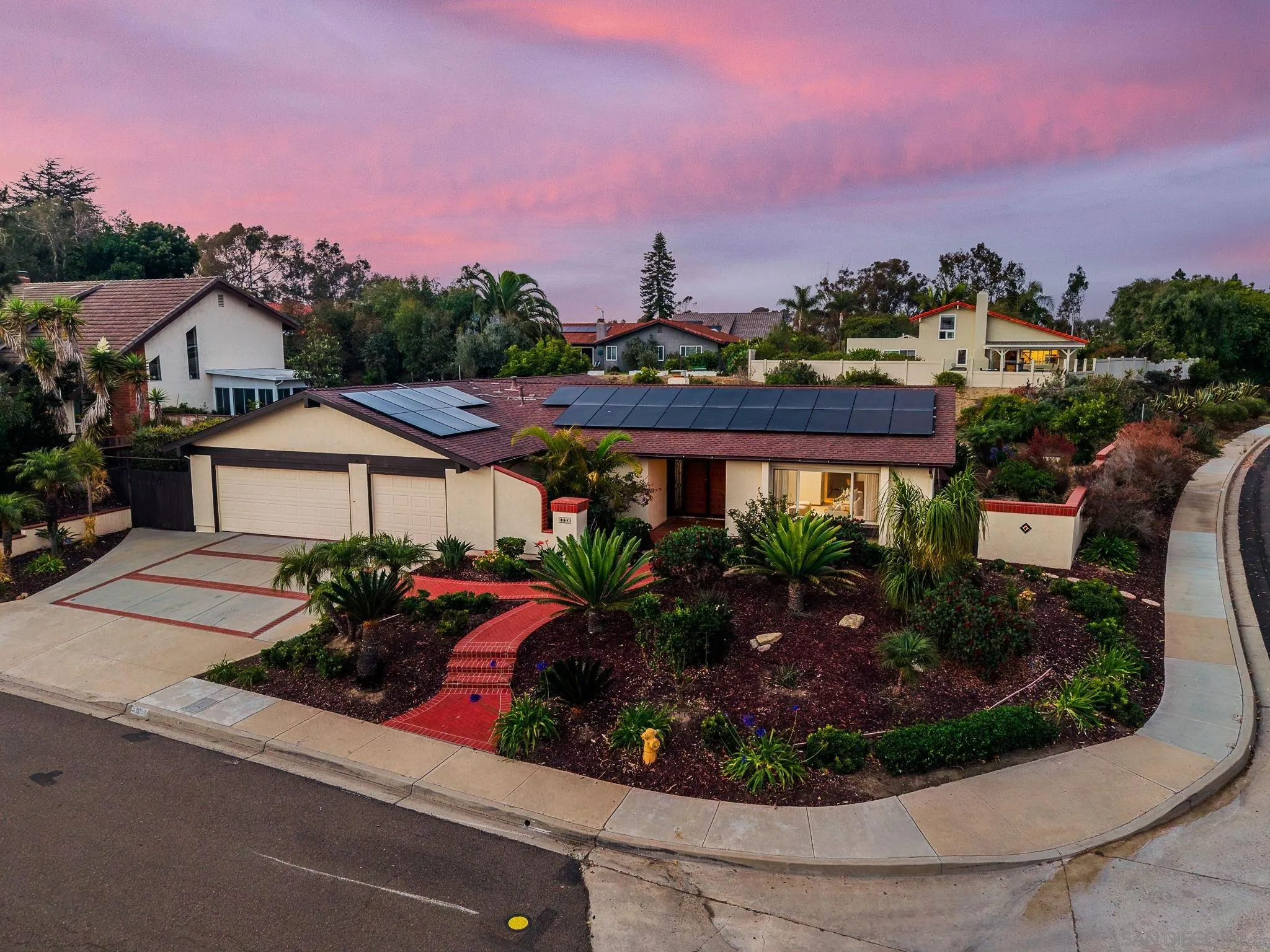 1007 Passiflora Ave, Encinitas, CA 92024 - Main photo, Encinitas, CA