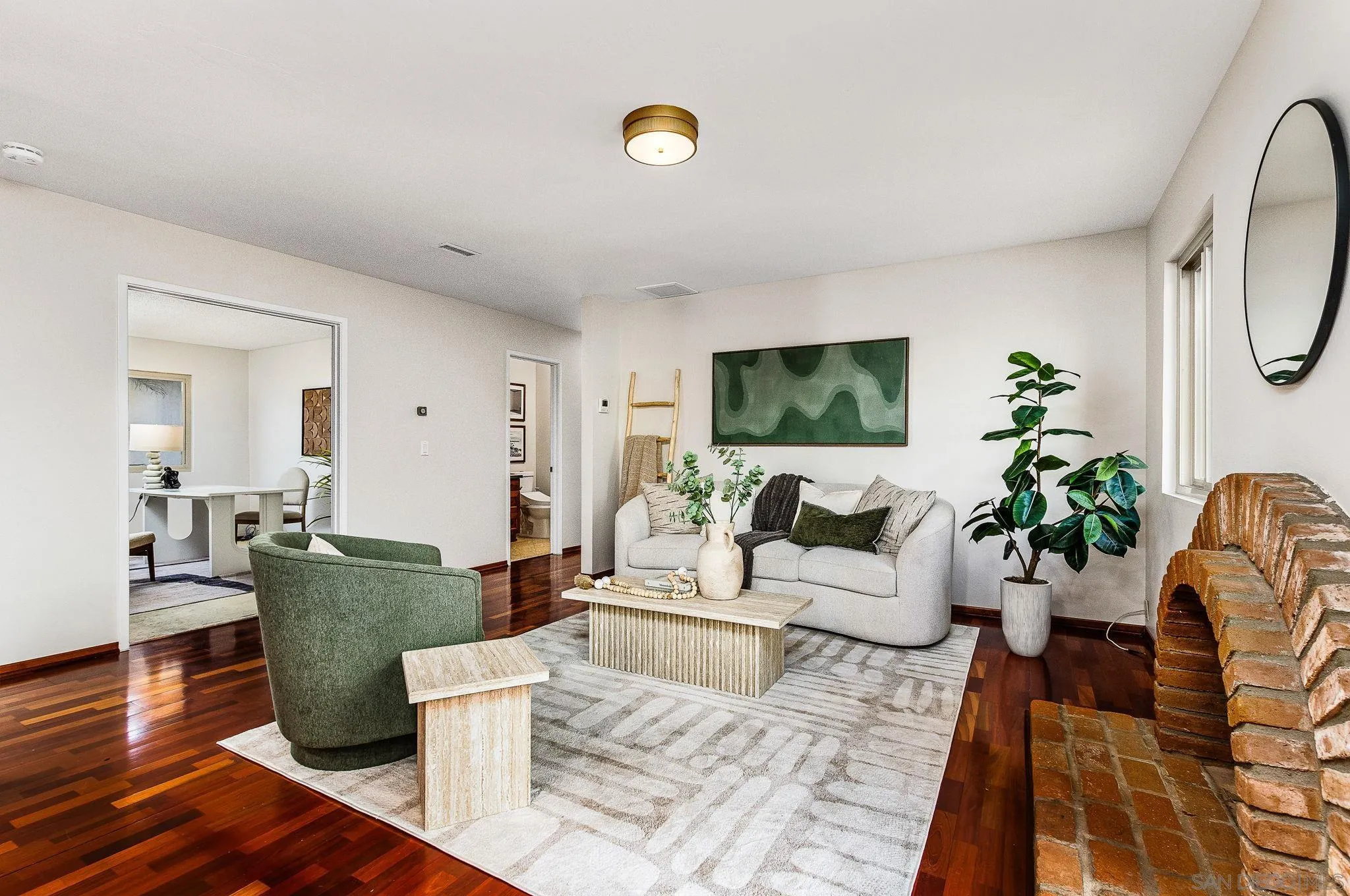 https://cdn.realtyfeed.com/cdn/127/260017891/bc384a3bec5f5fe4a6bc99c7db96083d.webp