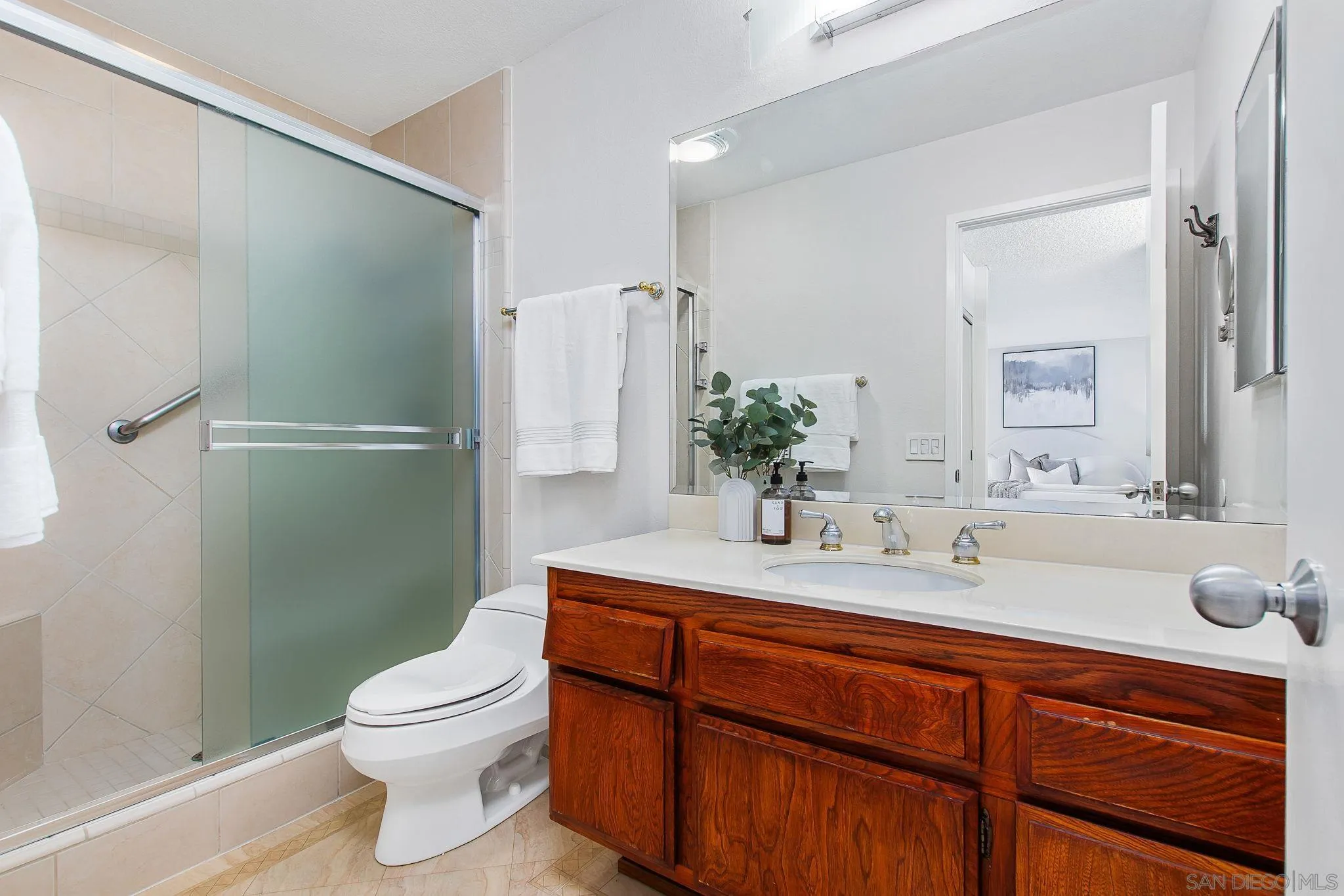 https://cdn.realtyfeed.com/cdn/127/260017891/da23abc56416c22c714d97e146c116c5.webp