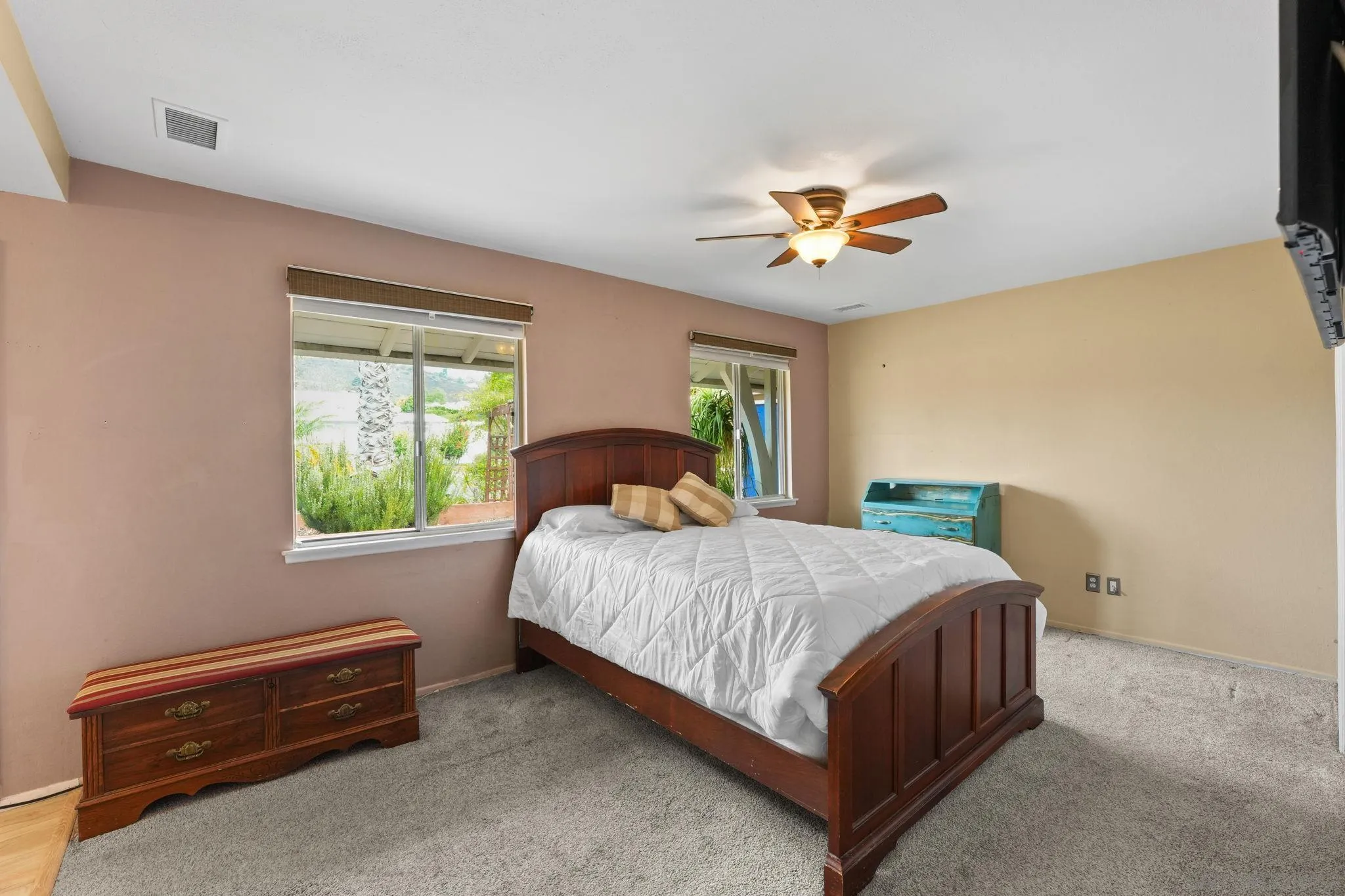https://cdn.realtyfeed.com/cdn/127/260017897/7e318402e2699f8dd93e44cbd452131e.webp