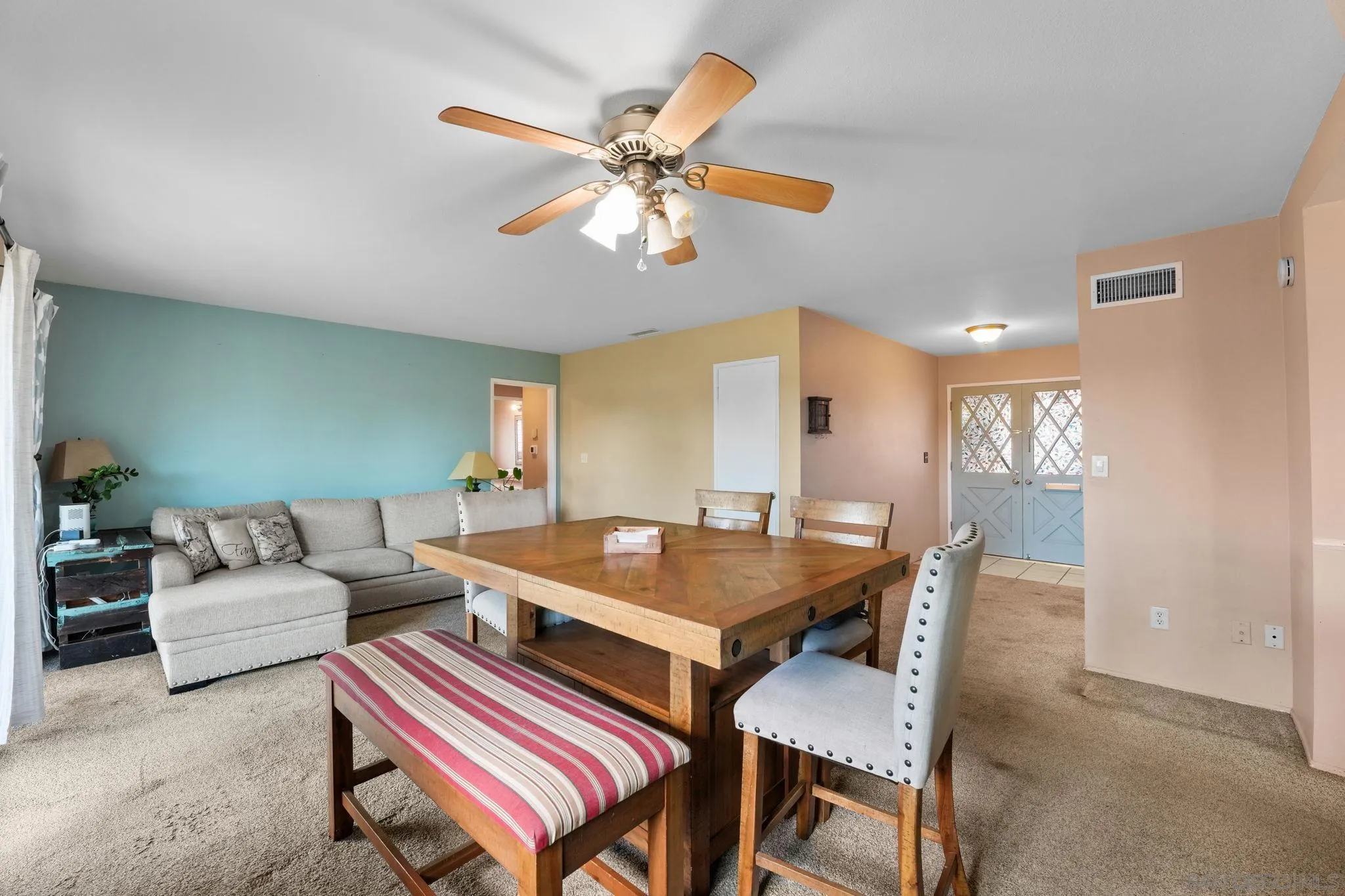 https://cdn.realtyfeed.com/cdn/127/260017897/8fa98bf29f70e6be031b9191d7bda561.webp