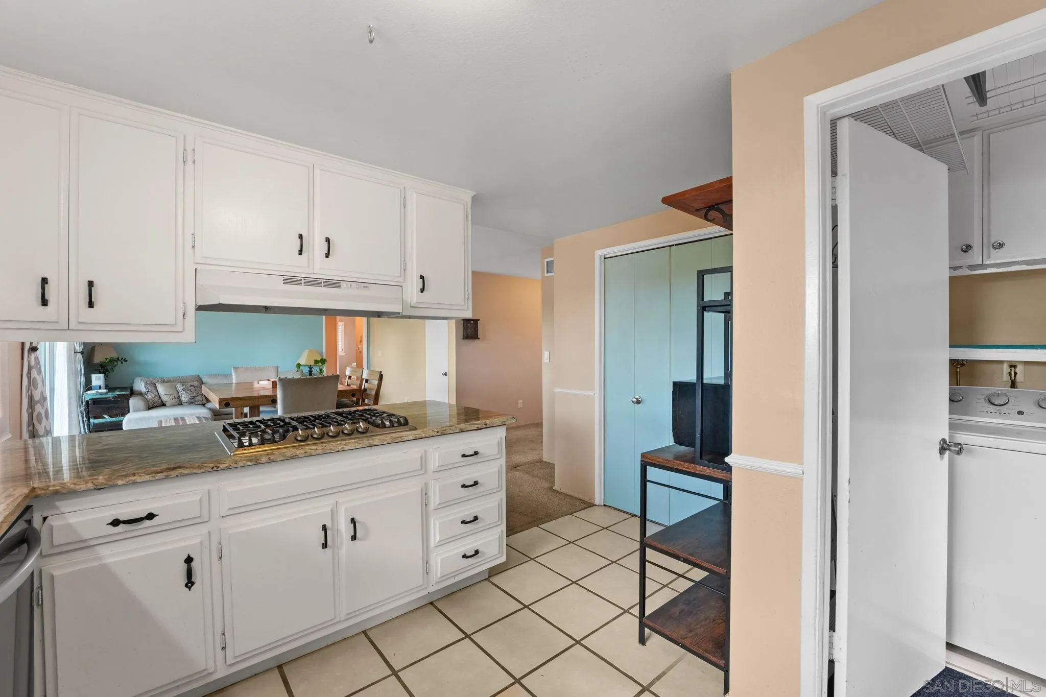 https://cdn.realtyfeed.com/cdn/127/260017897/f5ec9e48c61a84a61dfd4dd8bec5ac3f.webp