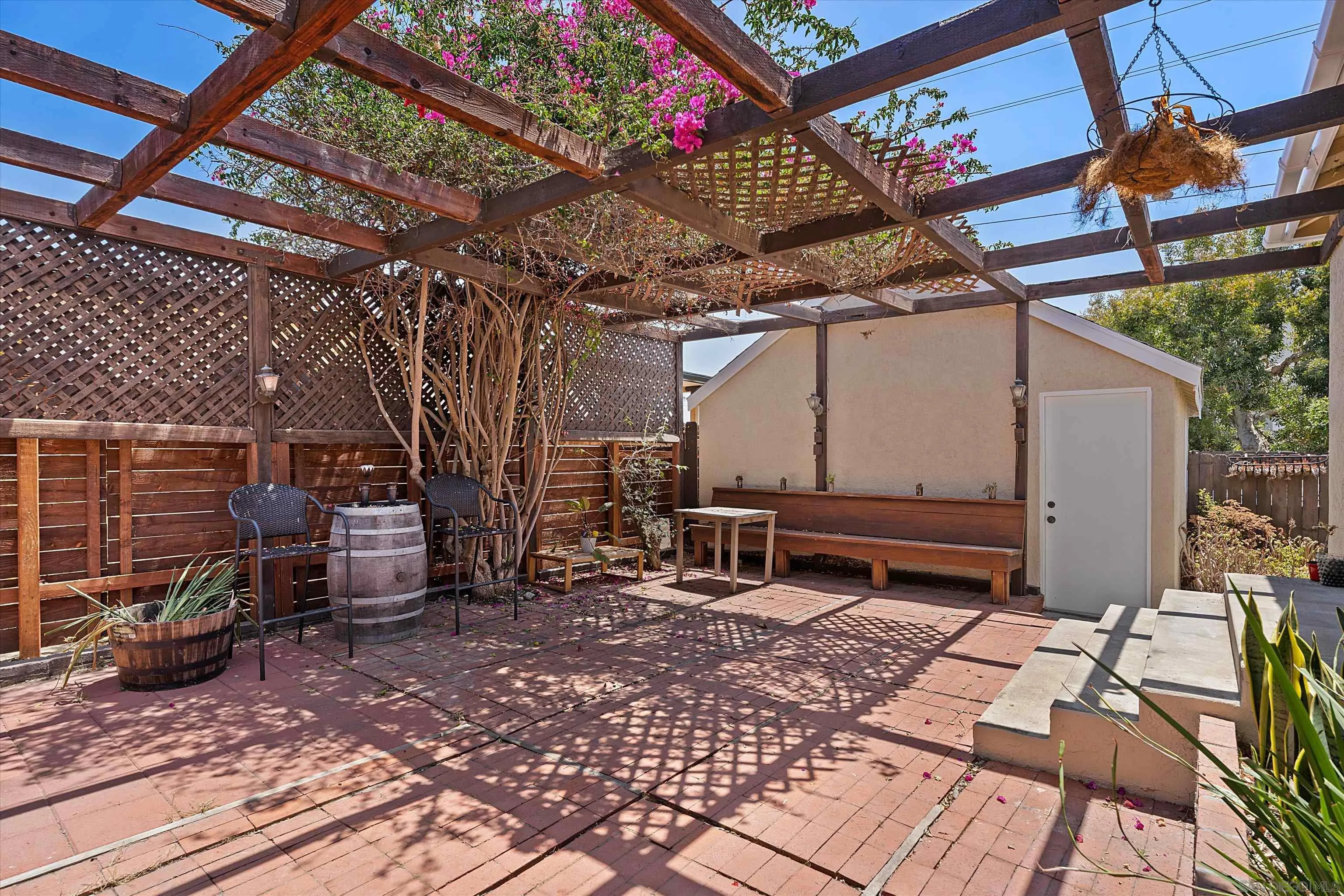 https://cdn.realtyfeed.com/cdn/127/260017901/819e90170e557507849dd7f67116853f.webp