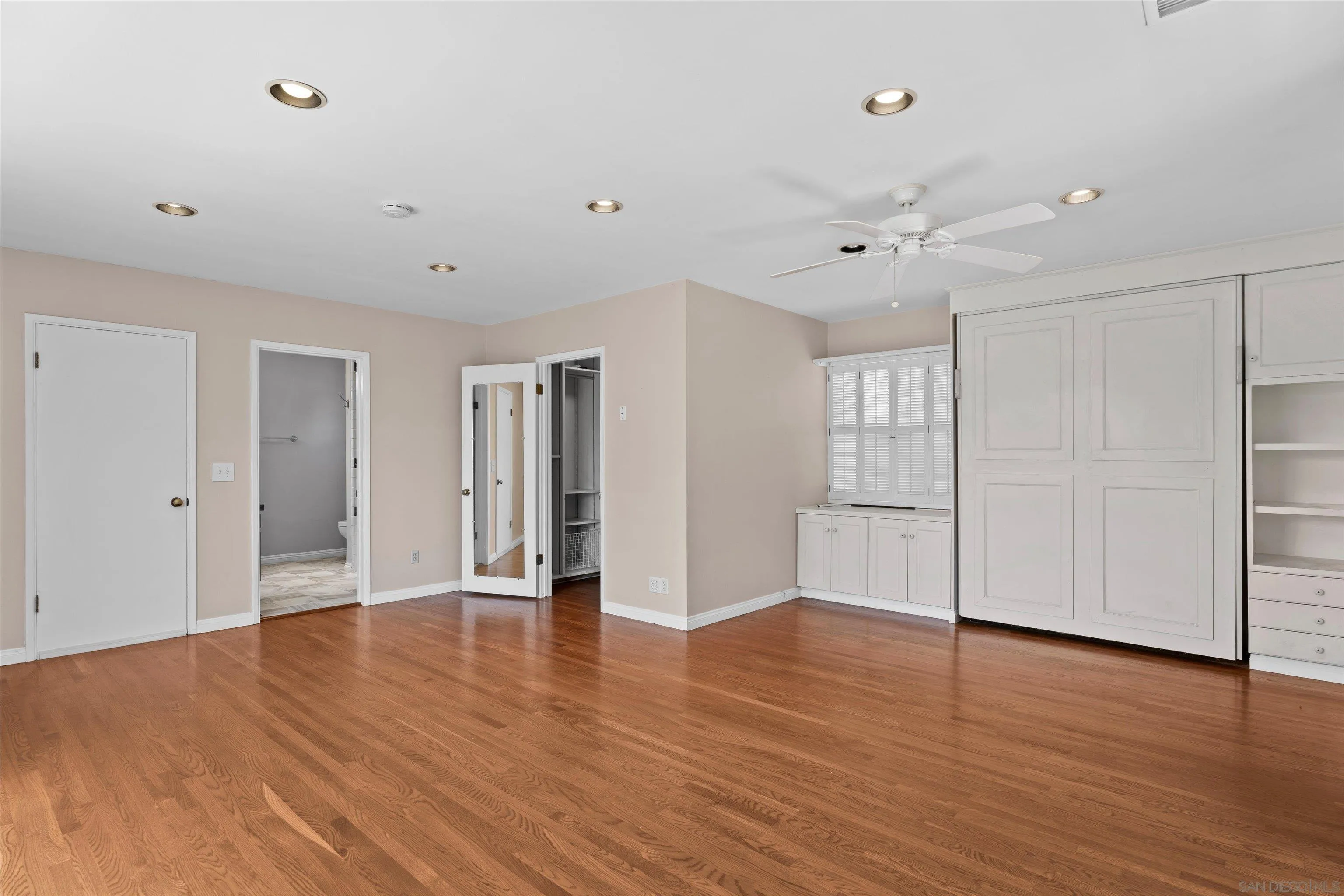 https://cdn.realtyfeed.com/cdn/127/260017901/b13f1ebd912e8a8853d641519dbda244.webp
