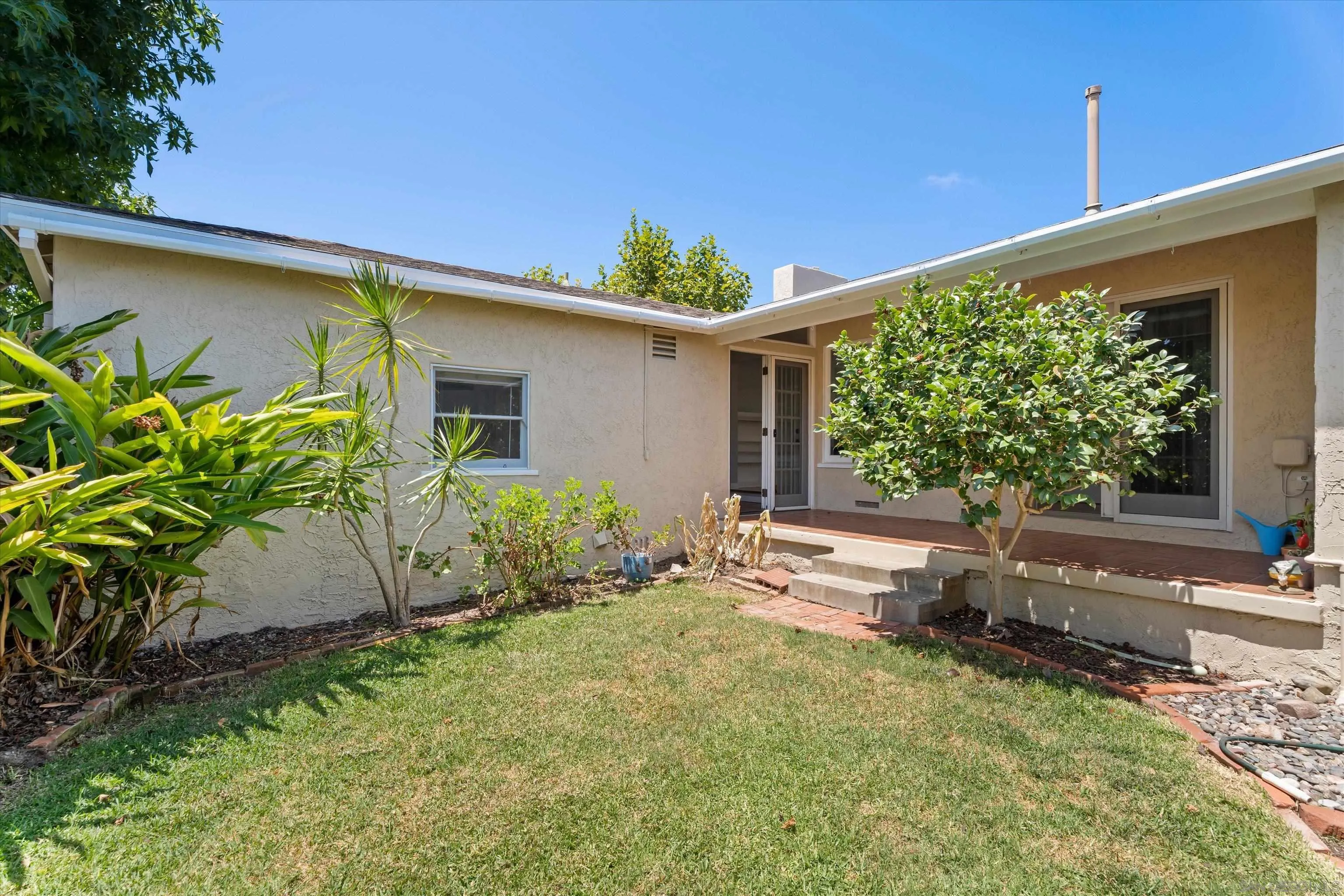 https://cdn.realtyfeed.com/cdn/127/260017901/b9272552e385cec0a8574882a25260c1.webp