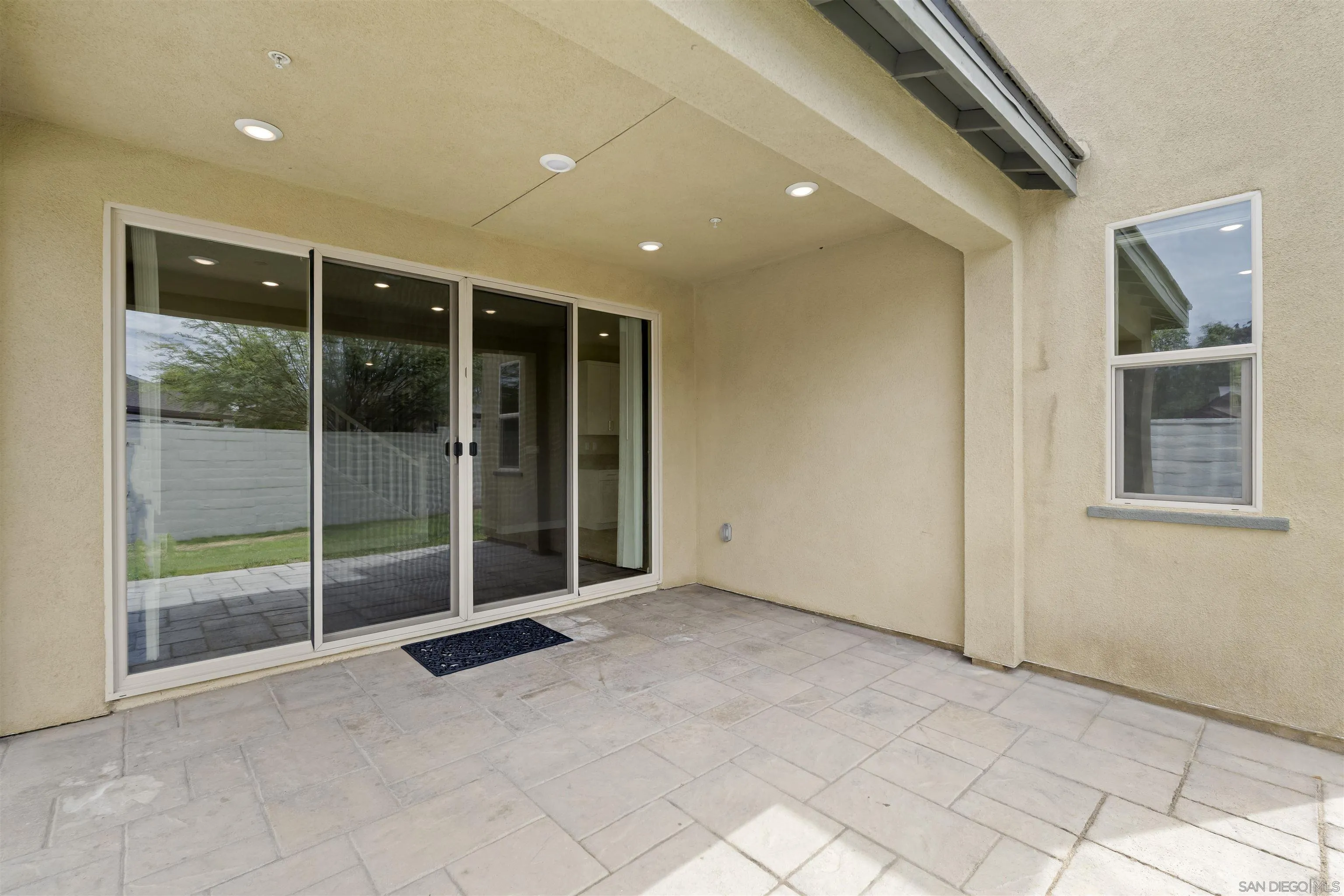 https://cdn.realtyfeed.com/cdn/127/260017907/762df8533e7a1cb7366e4dfd963d1d69.webp