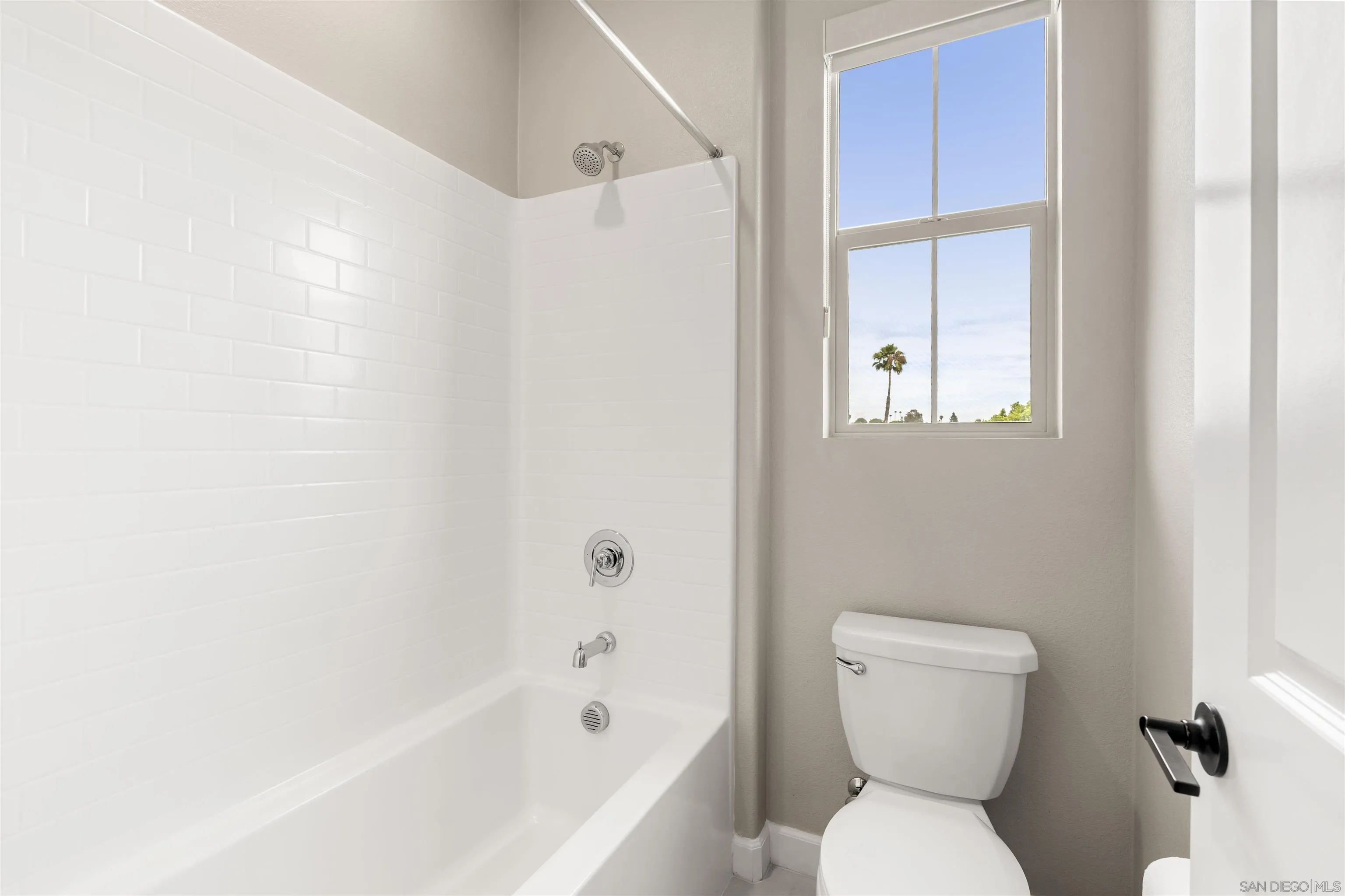 https://cdn.realtyfeed.com/cdn/127/260017907/7d9a54a484b6e6bc16c39ec57db95f1e.webp