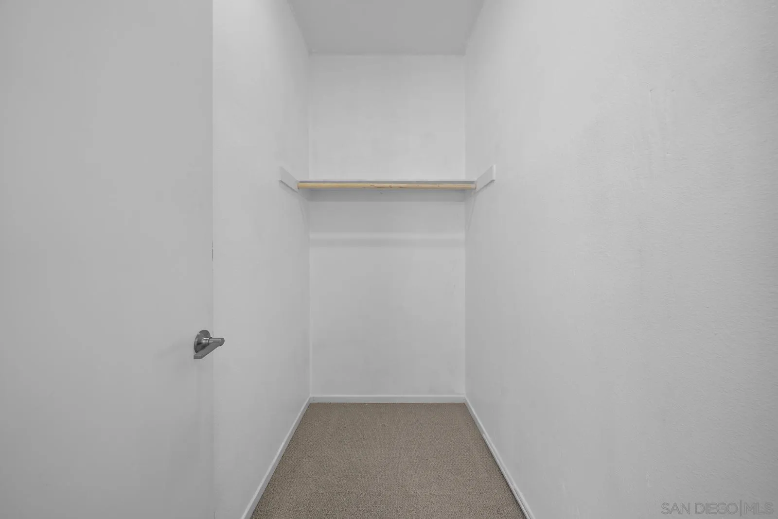 Photo #13: 260017909 Listing: Photo #13